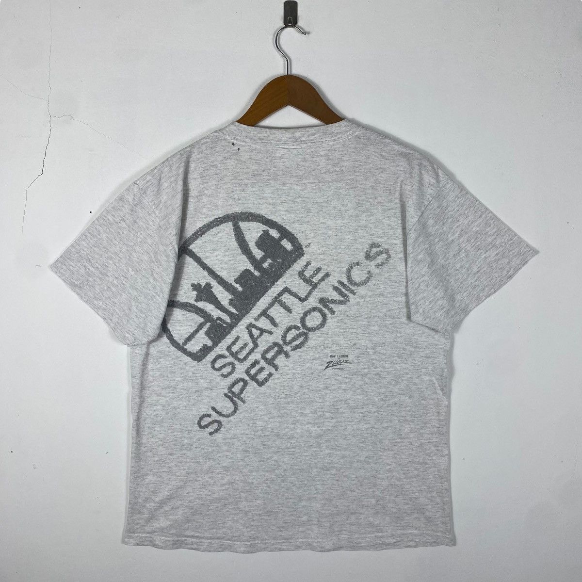 NBA × Vintage Vintage 90's Nba SEATTLE SUPERSONICS Logo Graphic Tee Shirt Size US L / EU 52-54 / 3 - 6 Thumbnail