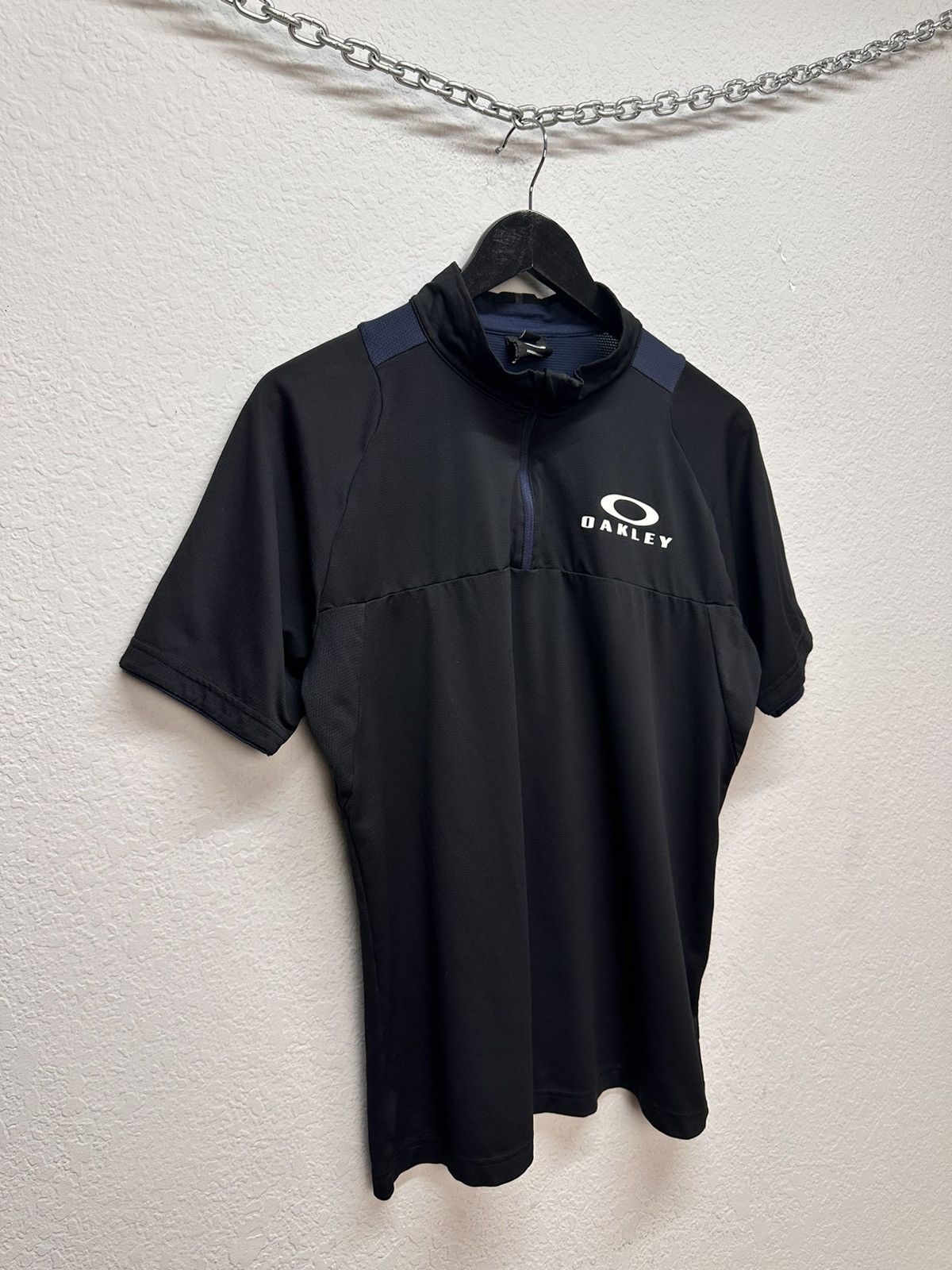 Oakley Vintage Oakley T-shirt Y2k nylon gore cope outdoor jacket Size US M / EU 48-50 / 2 - 5 Thumbnail