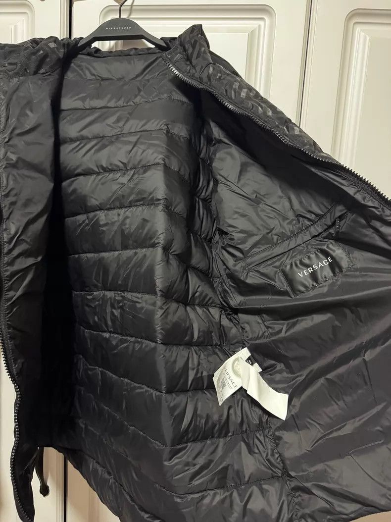 Versace Versace Hooded down jacket with a full logo Size M / US 6-8 / IT 42-44 - 6 Thumbnail