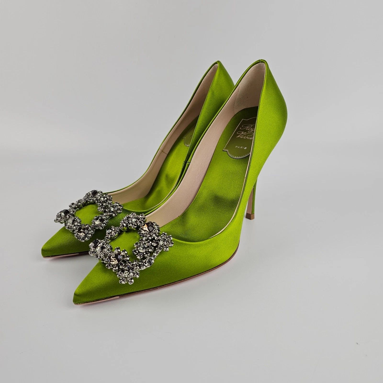 ROGER VIVIER Flower Strass Green Satin Jewel 100mm Pumps