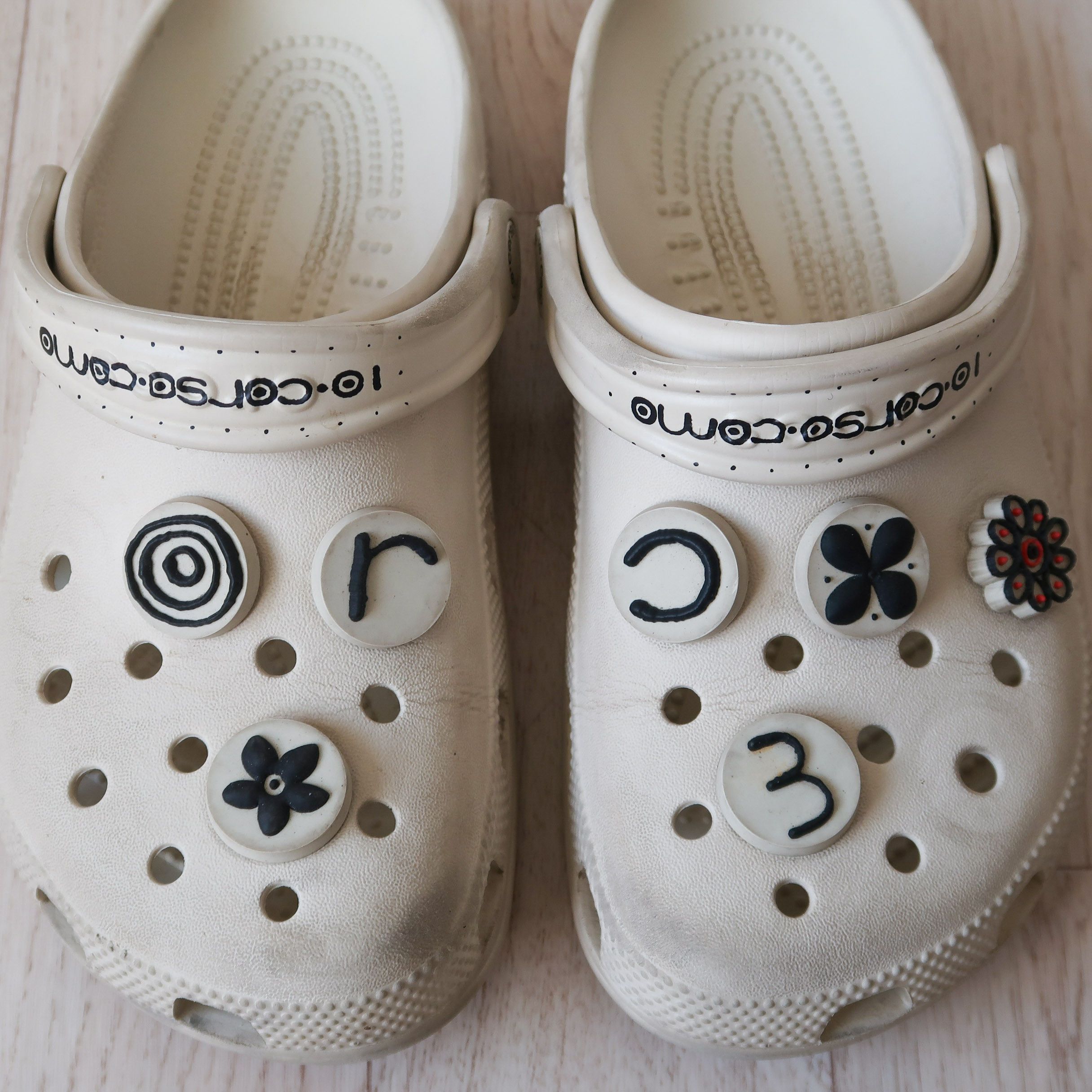 Crocs Crocs x 10 Corso Como Size US 5 / EU 37 - 4 Thumbnail