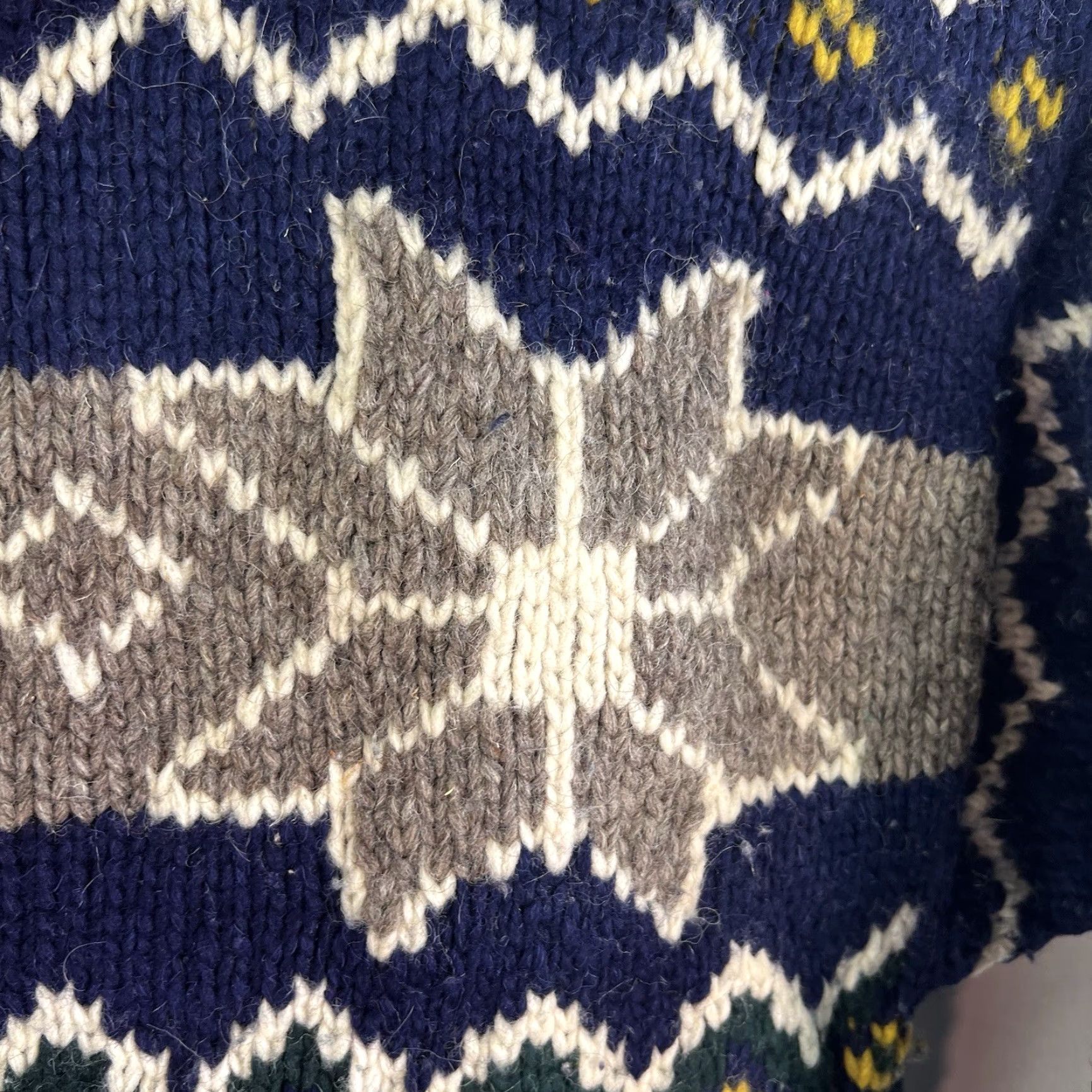 Vintage VINTAGE Rey Wear Geometric Wool Sweater Mens XL Blue Chunky-Knit Crew Neck 90s Classic Size US XL / EU 56 / 4 - 3 Thumbnail