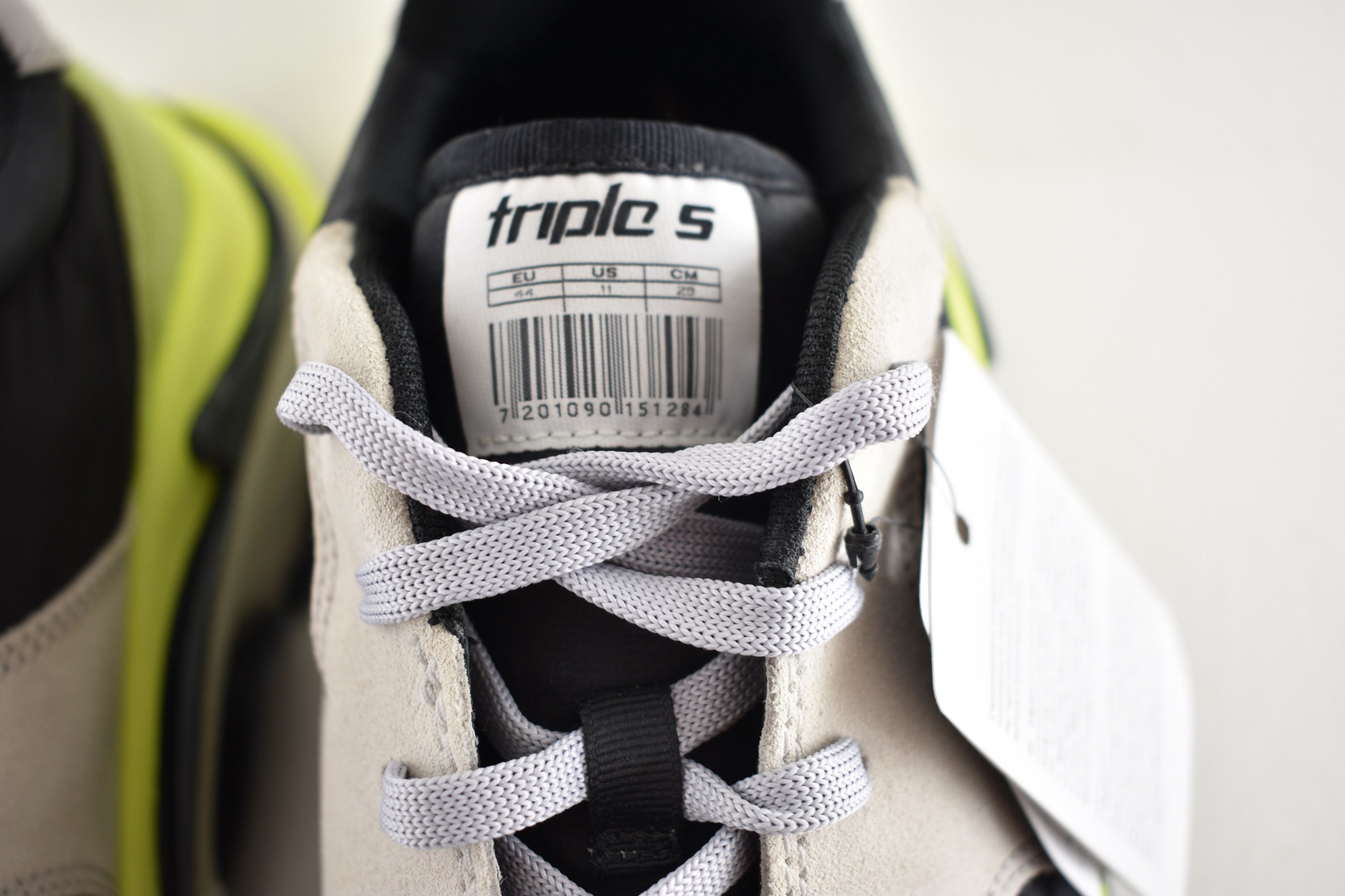 Balenciaga Balenciaga Triple S V2 Grey Jaune Trainer Sneaker 44 11 Size US 11 / EU 44 - 7 Thumbnail