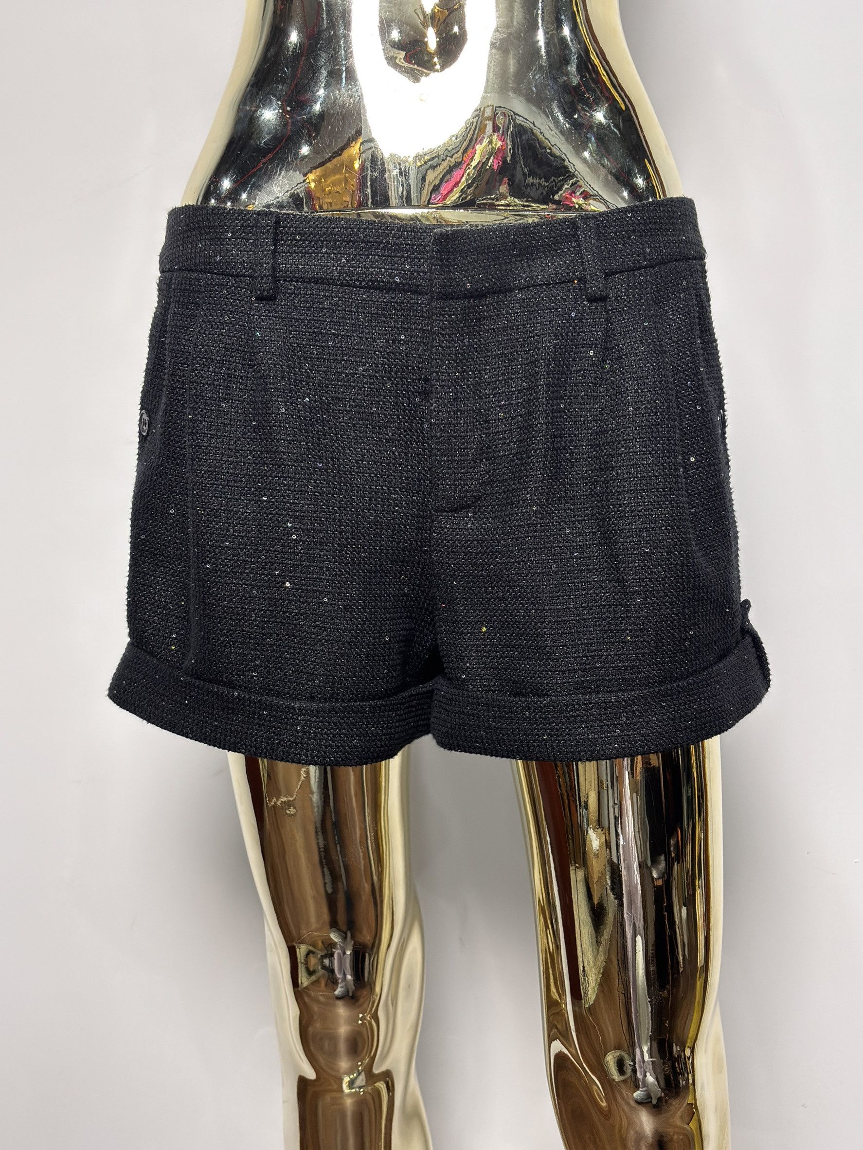 Saint Laurent Paris Saint Laurent Tweed Shorts with Metallic Thread Size 26" / US 2 / IT 38 - 6 Thumbnail