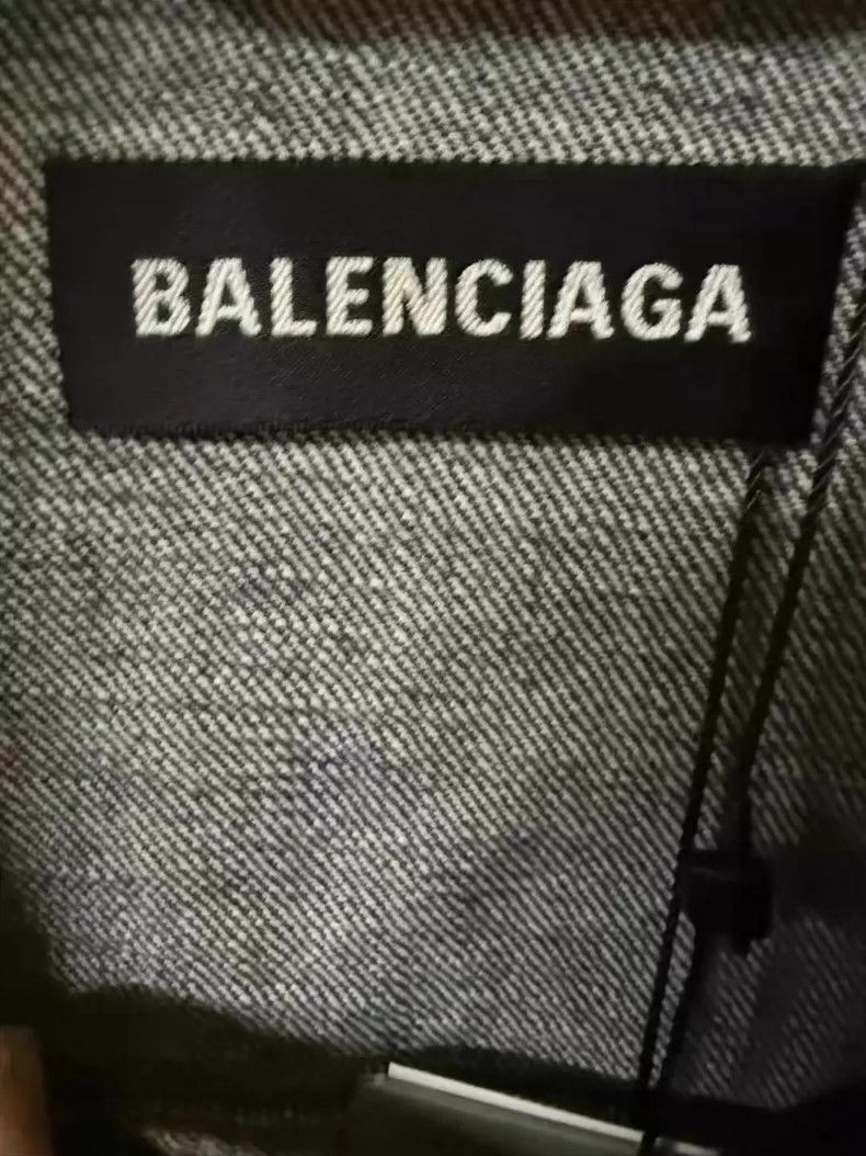 Balenciaga Balenciaga Blue Front and Back Embroidered Letter Logo Den Size US S / EU 44-46 / 1 - 3 Thumbnail