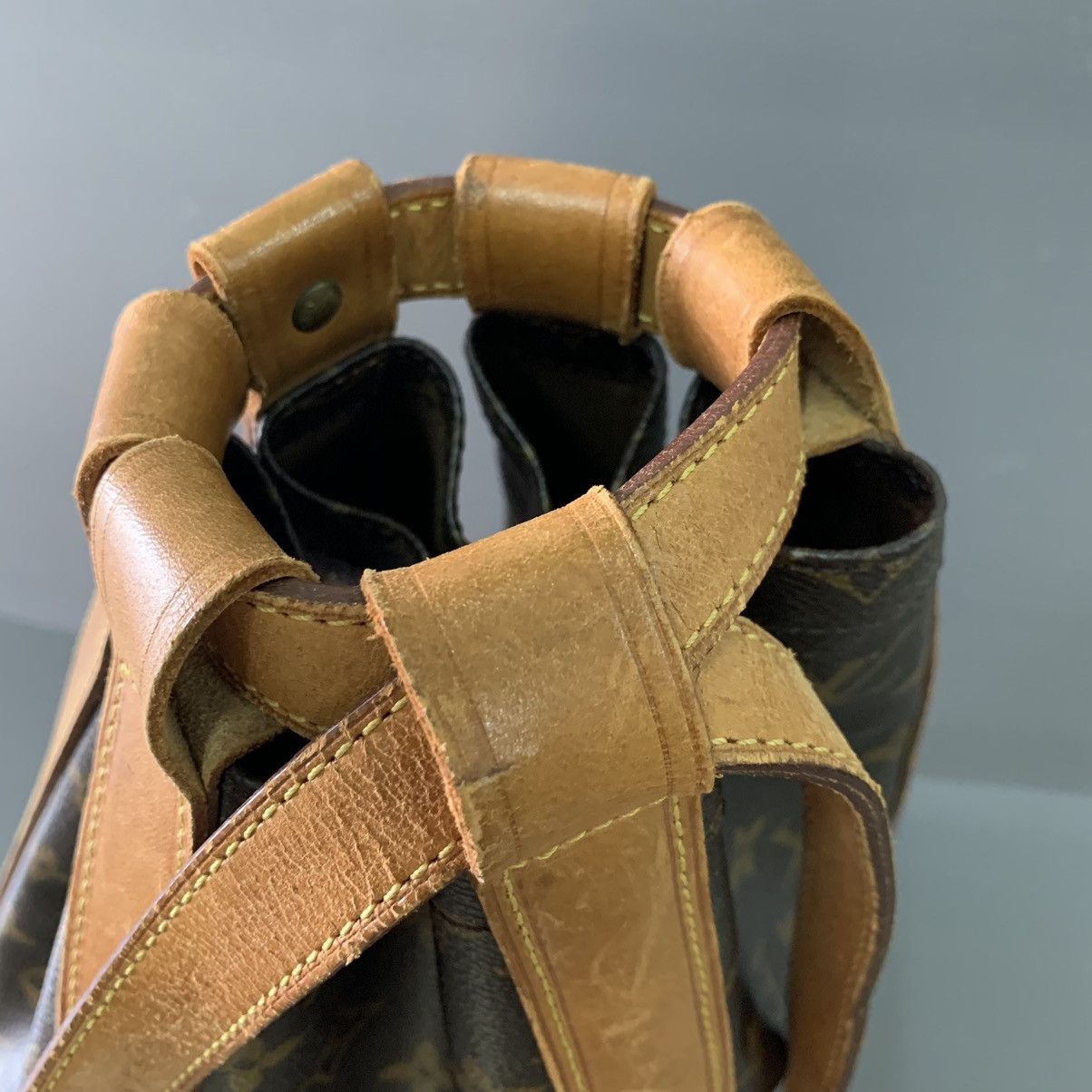 Louis Vuitton Louis Vuitton Monogram Backpack Size ONE SIZE - 15 Thumbnail
