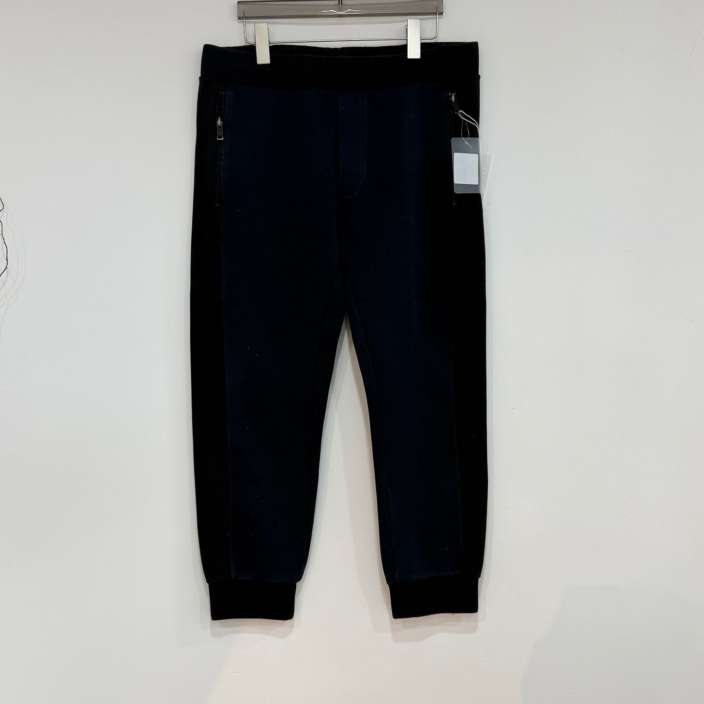 Prada Prada Logo Patch Sweatpants Size XL Size US 36 / EU 52 - 1 Thumbnail