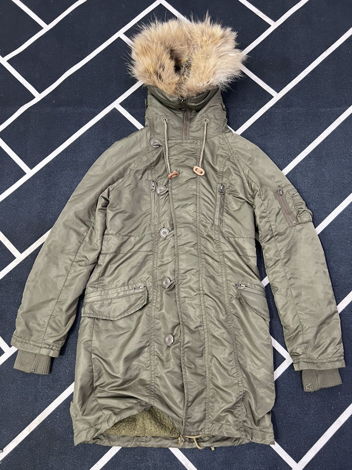 G.O.A parka faux fur hood