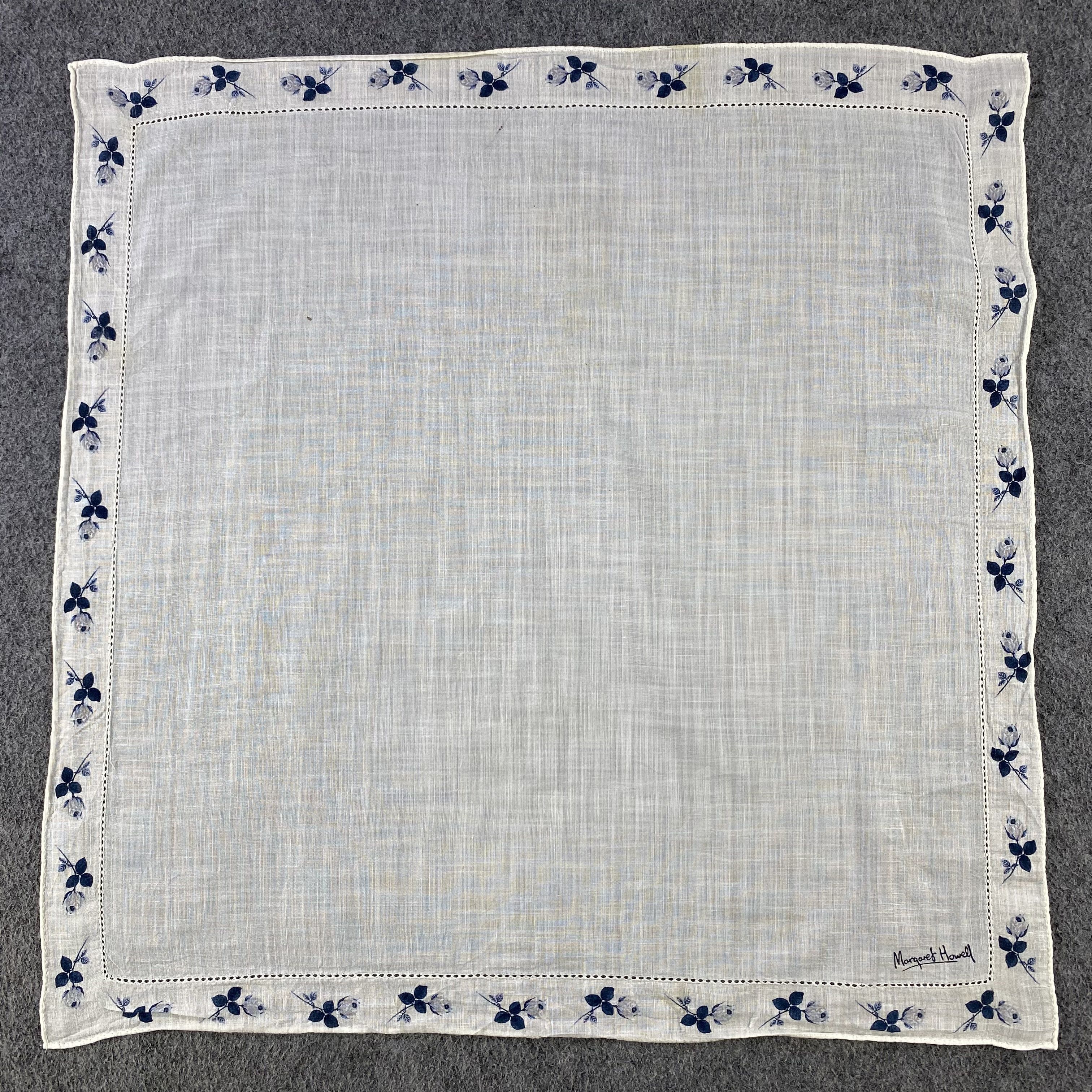 Margaret Howell × Vintage Margaret Howell Handkerchief/Neckerchief/Bandana HC575 Size ONE SIZE - 1 Thumbnail