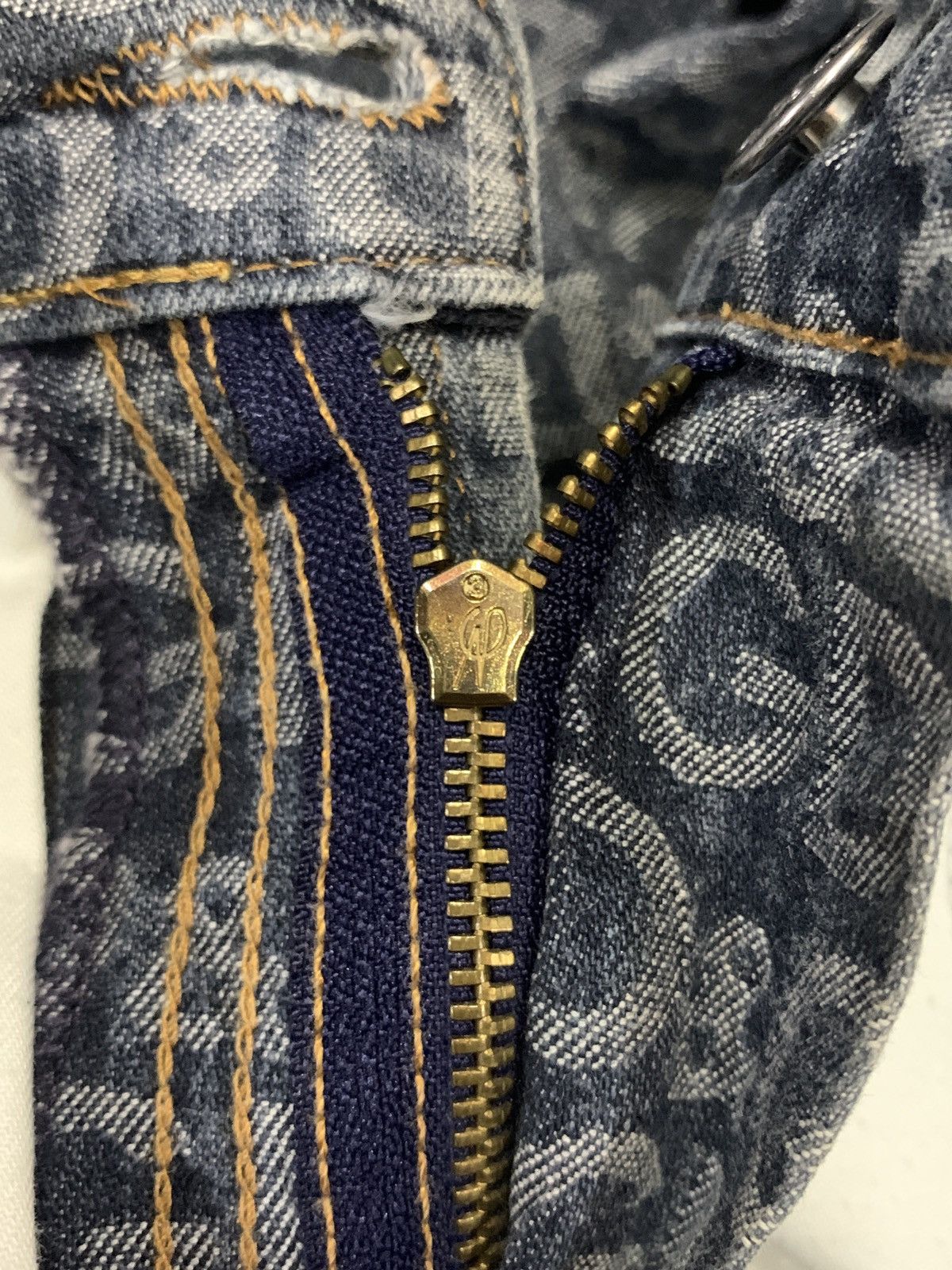 Dolce & Gabbana Vintage 2000s Dolce & Gabbana Monogram Jeans Size US 28 / EU 44 - 14 Thumbnail