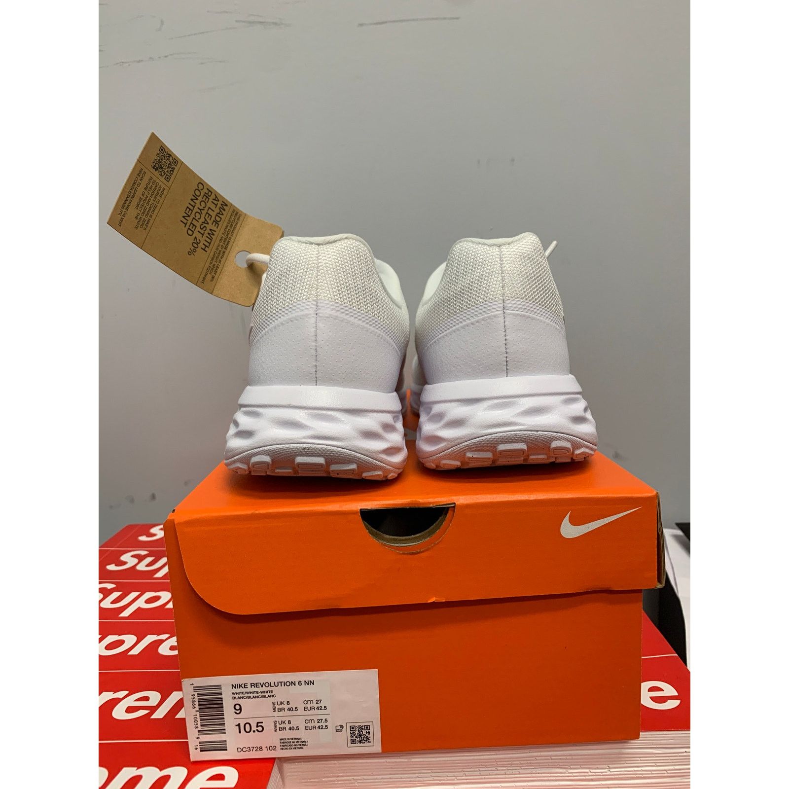 Nike Nike Men's Revolution 6 Size 9 White/White BRAND NEW Size US 9 / EU 42 - 3 Thumbnail