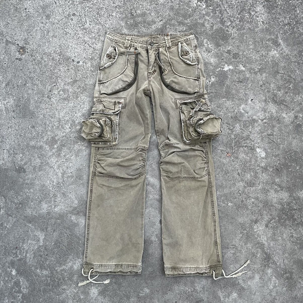 image of Archival Clothing x Vintage Military Heavy Cargo Pants in Moss Green, Men's (Size 30)