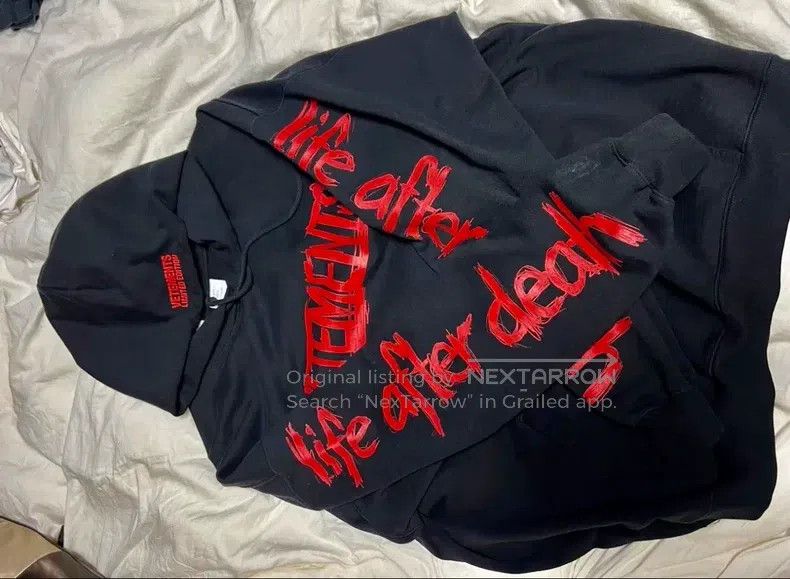 Vetements Vetements World Tour Hoodie Size US M / EU 48-50 / 2 - 5 Thumbnail