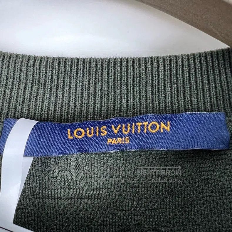 Louis Vuitton Louis Vuitton Classic Monogram Pocket T-Shirt. Size US XS / EU 42 / 0 - 4 Thumbnail