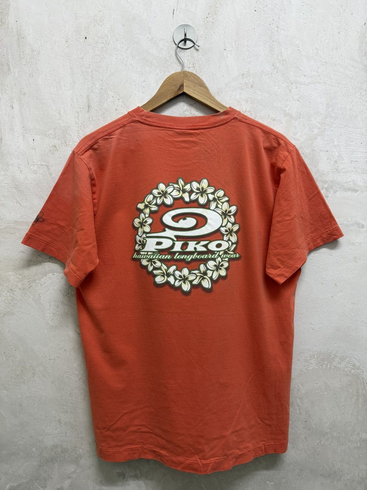 Vintage Vintage Piko Surfwear Backhit HawaiianTshirt Size US M / EU 48-50 / 2 - 1 Thumbnail