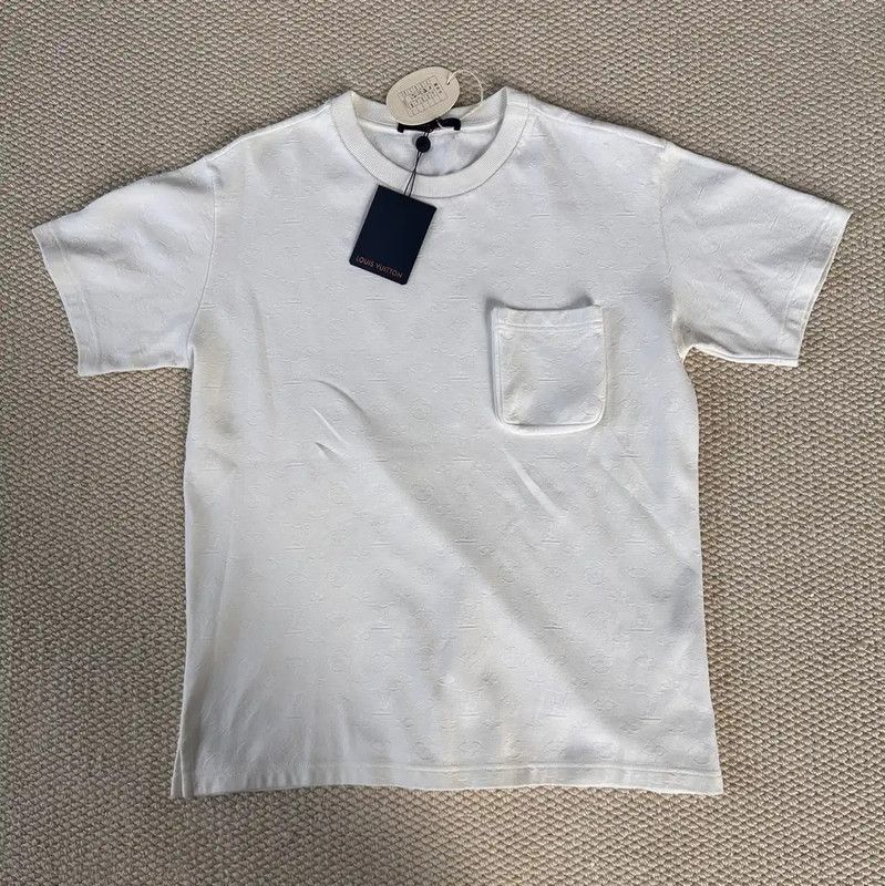 Louis Vuitton Louis Vuitton White Cotton T-Shirt for Women 0089 Size M / US 6-8 / IT 42-44 - 1 Thumbnail