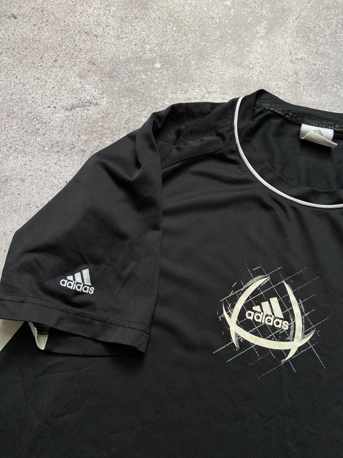 Adidas Vintage Adidas Center Logo Stripes Soccer Jersey Y2K Size US M / EU 48-50 / 2 - 2 Thumbnail