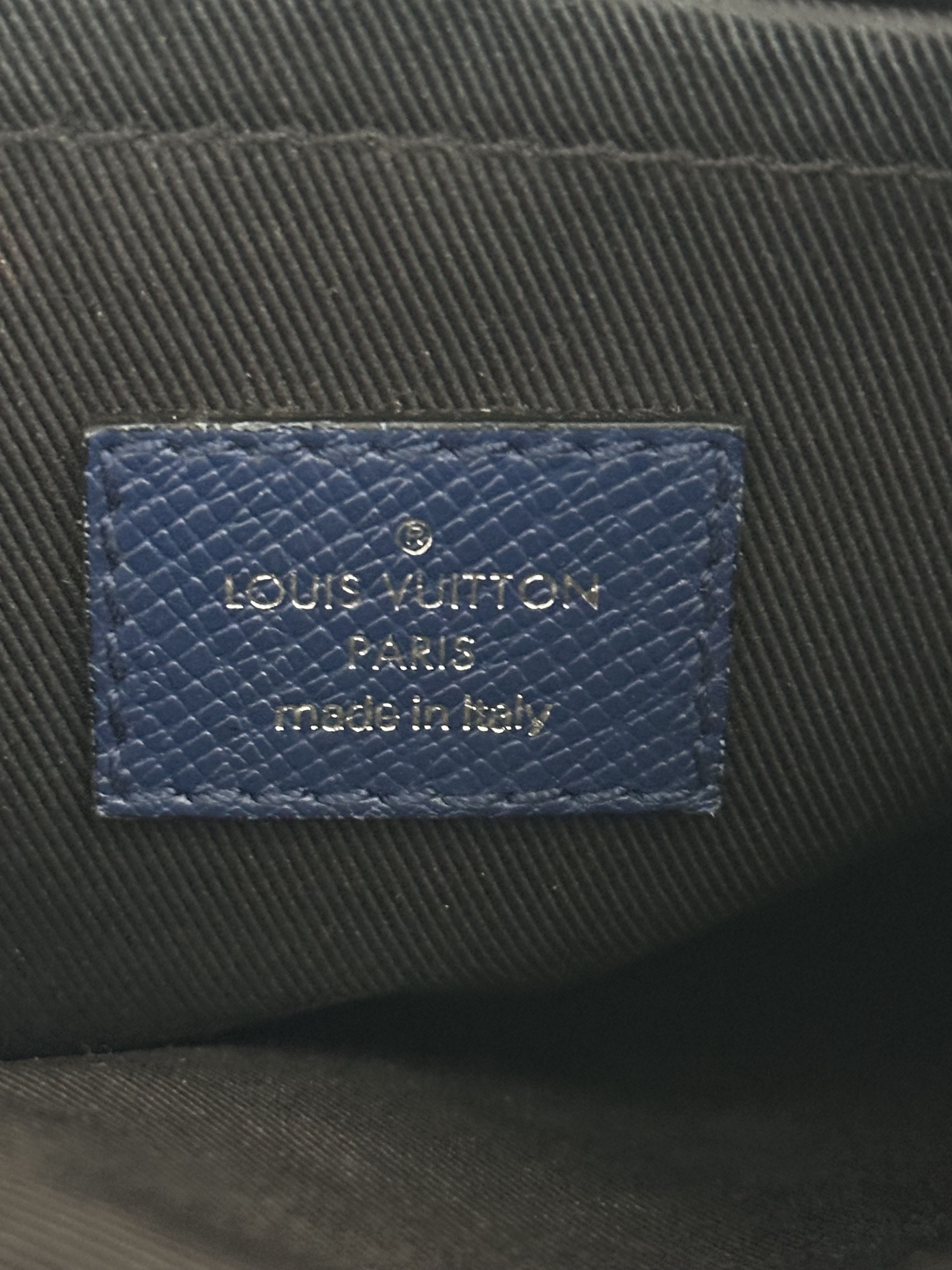 Louis Vuitton Louis Vuitton Blue Taigarama Monogram Outdoor Messenger Bag Size ONE SIZE - 5 Thumbnail