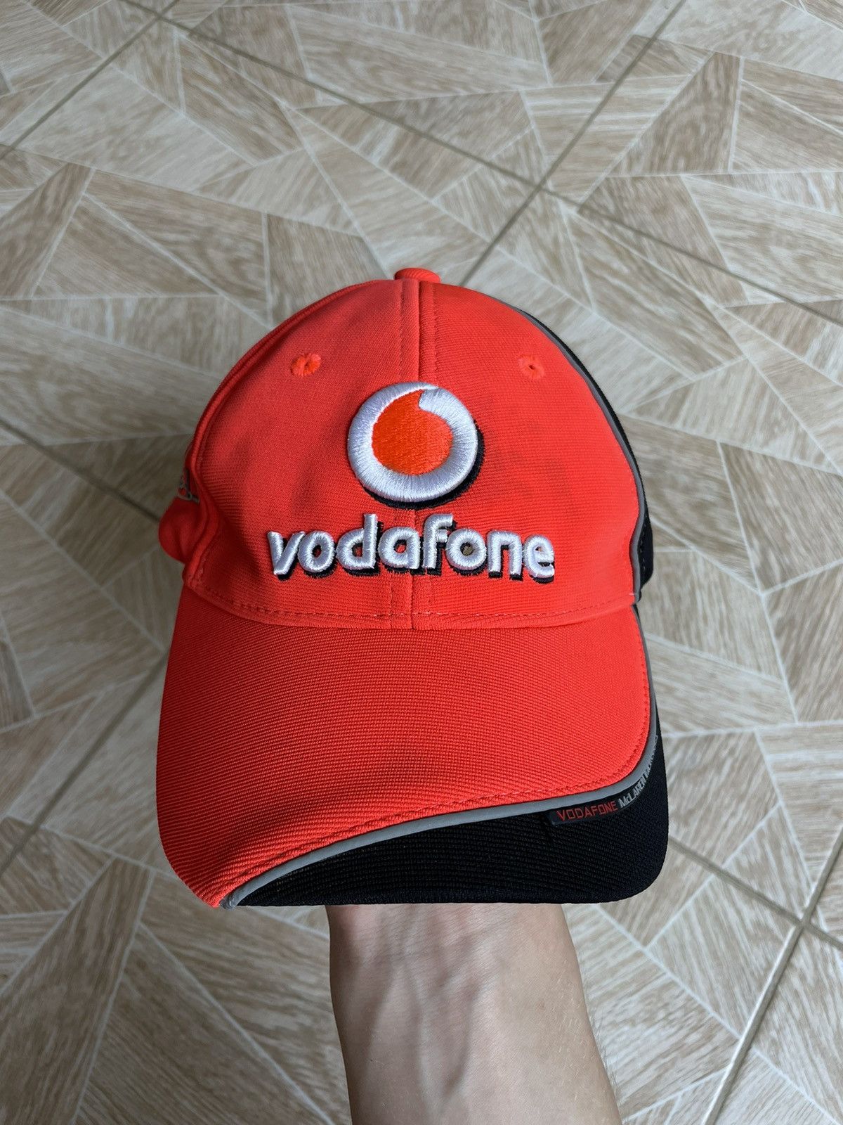 Formula 1 × Malcolm McLaren × Mercedes-Benz McLaren Mercedes F1 Lewis Cap Kids Vodafone Formula One Size ONE SIZE - 1 Thumbnail
