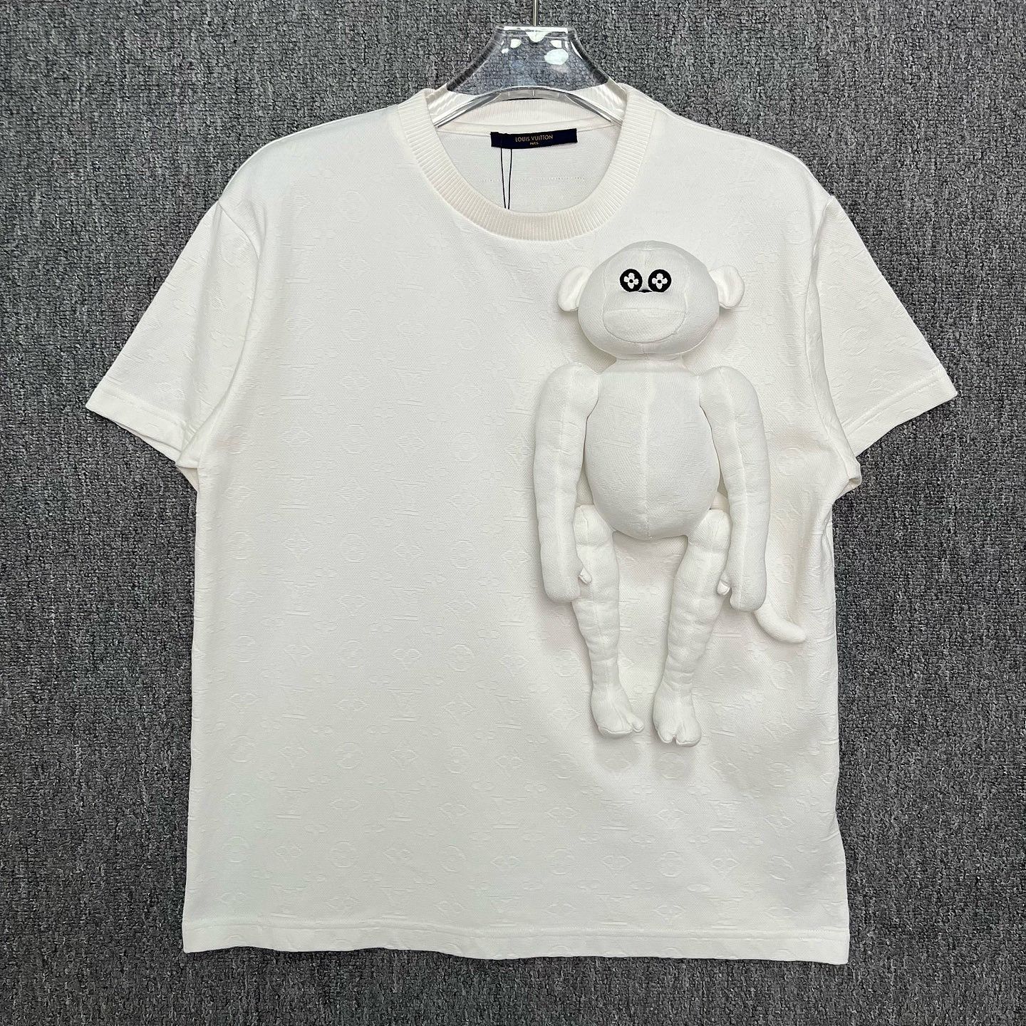 Louis Vuitton Louis Vuitton Monkey Plush Short Sleeve T-Shirt Size S Size US S / EU 44-46 / 1 - 1 Thumbnail