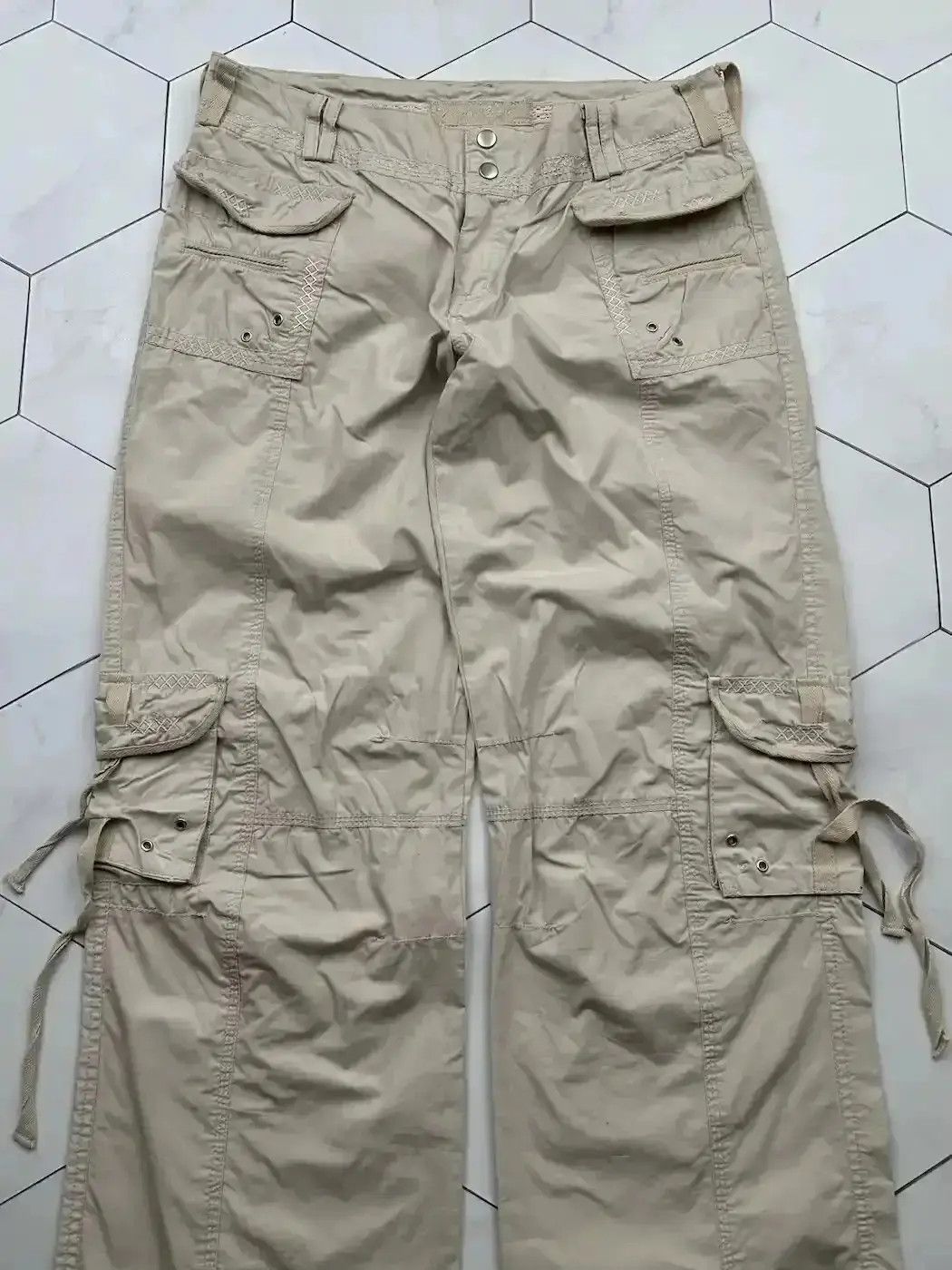 Japanese Brand Vintage Cargo Bondage Wide Pants (B455)E2 Size US 30 / EU 46 - 2 Thumbnail