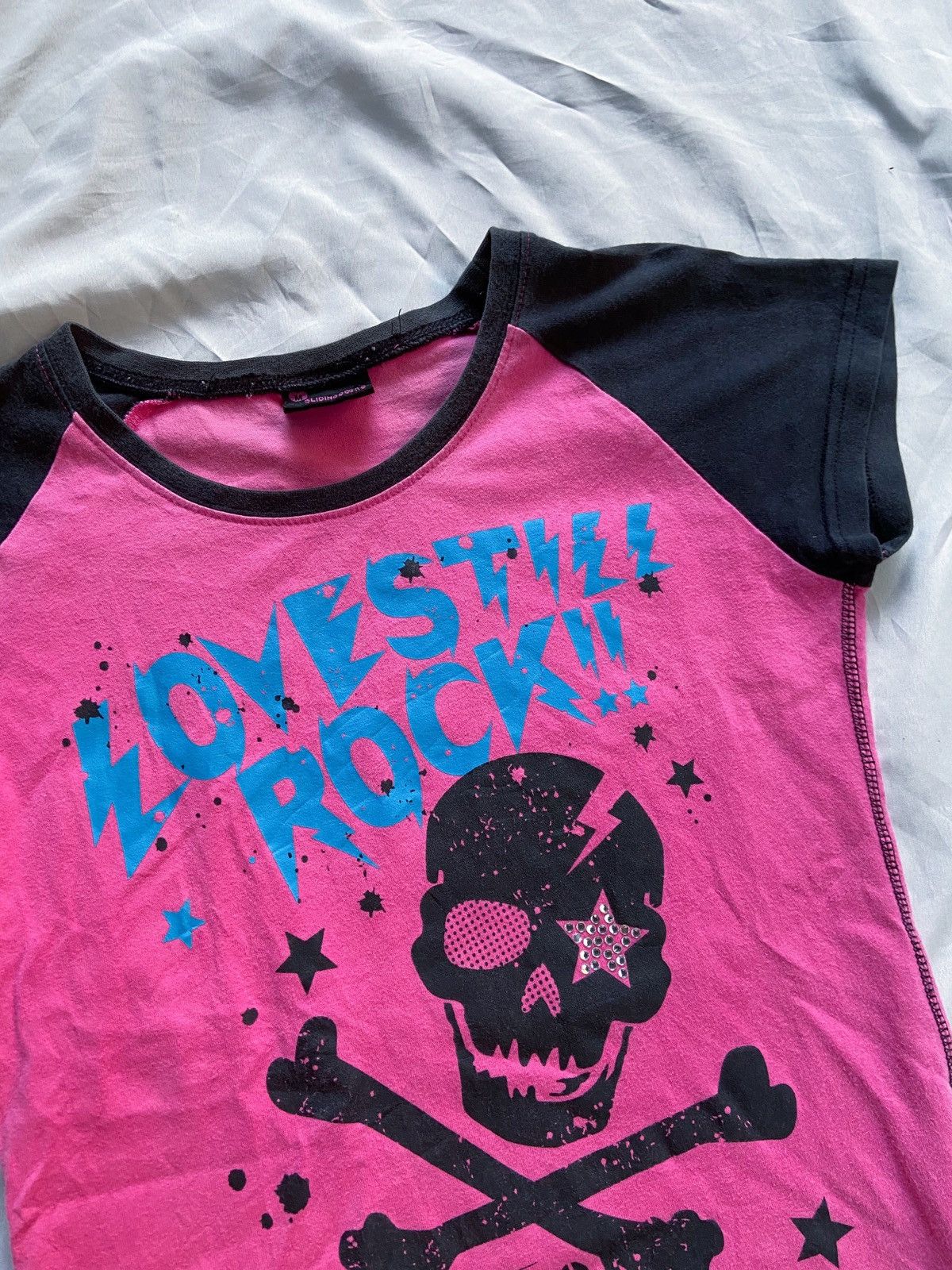 Japanese Brand LOVE STILL ROCK TEE Size US S / EU 44-46 / 1 - 5 Thumbnail