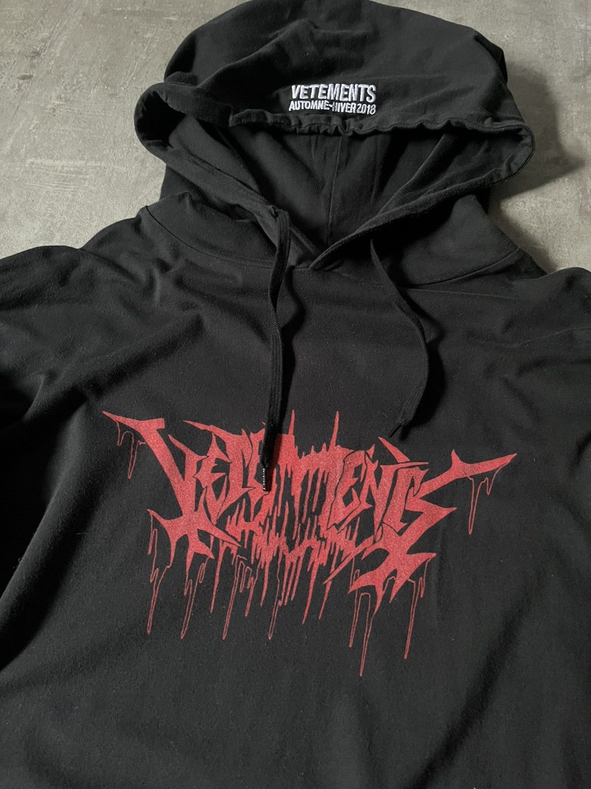 Vetements Vetements Fall/Winter 2018 tour metal hoodie black Size US L / EU 52-54 / 3 - 5 Thumbnail