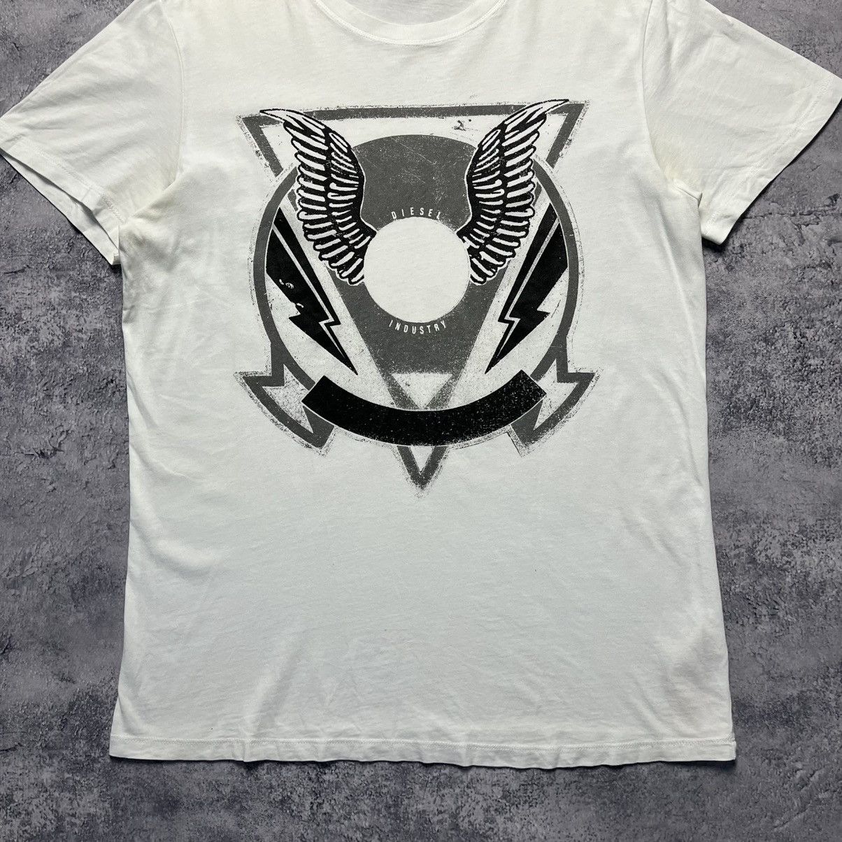 Diesel Vintage Diesel Big Central Logo Tee Streetwear Y2K Designer Size US L / EU 52-54 / 3 - 3 Thumbnail
