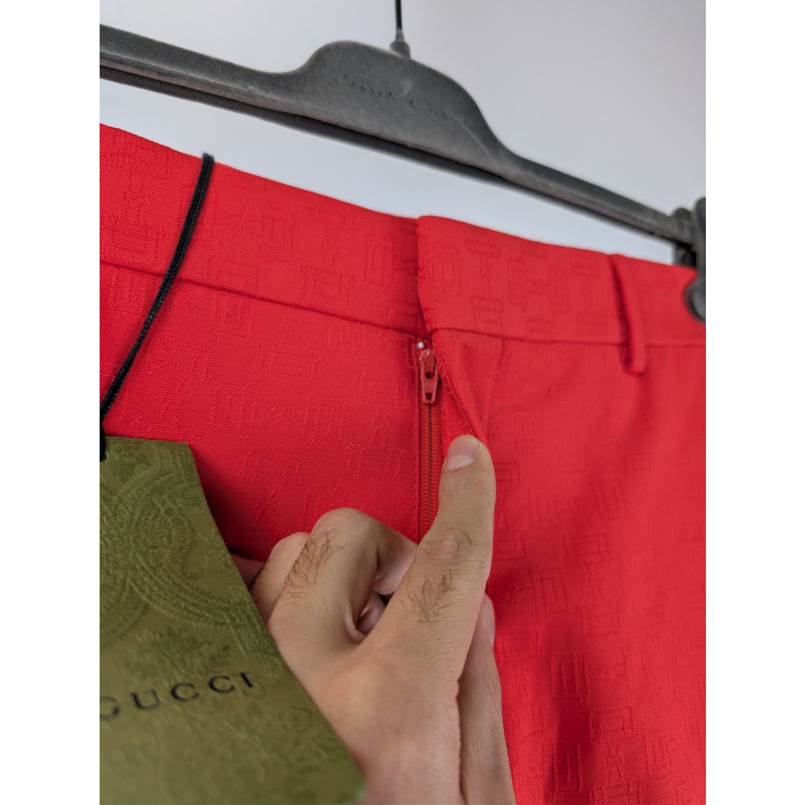 Gucci o1rshd1 Formal Pants in Red Size US 32 / EU 48 - 6 Thumbnail