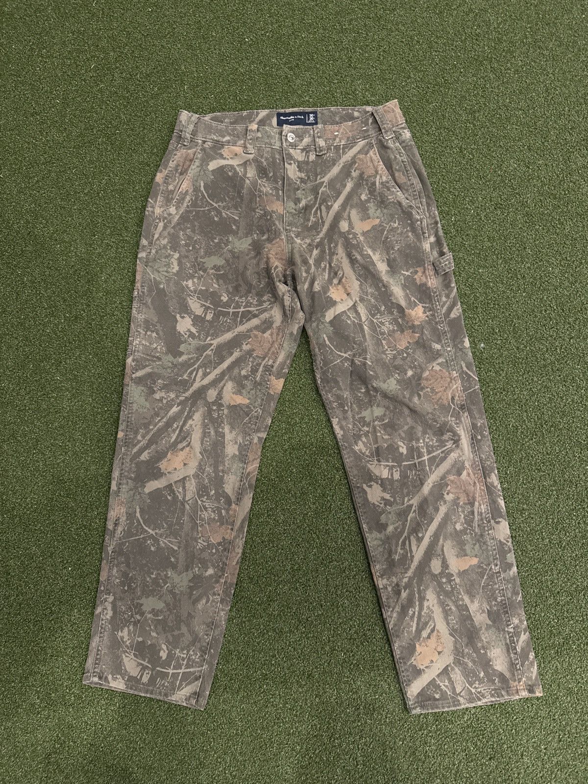 Abercrombie & Fitch × Vintage Abercrombie Realtree Camoflauge Pants Size US 30 / EU 46 - 1 Thumbnail