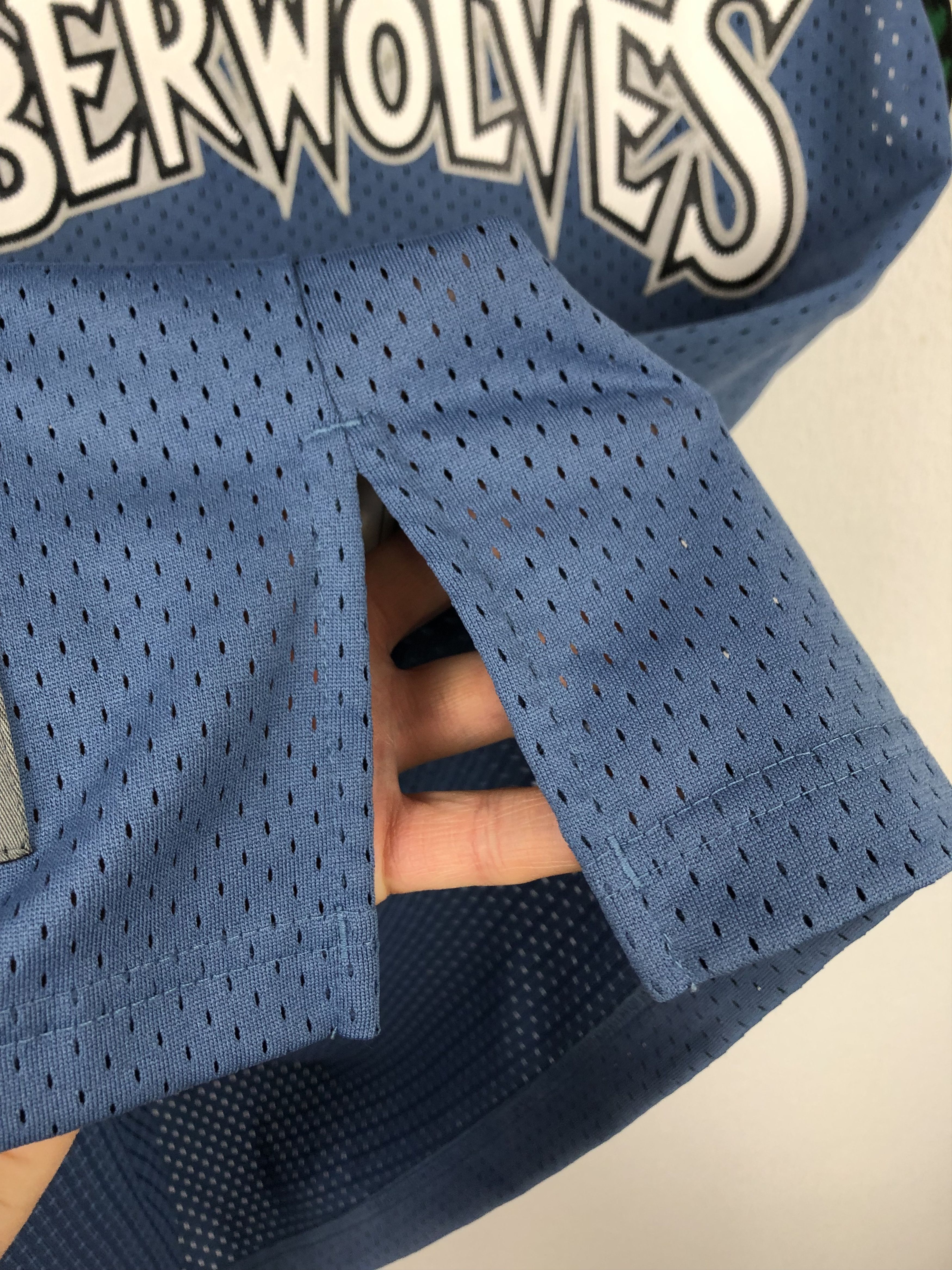 Nike Vintage Nike Minnesota Timberwolves Garnett #21 Nike NBA Size US XL / EU 56 / 4 - 5 Thumbnail