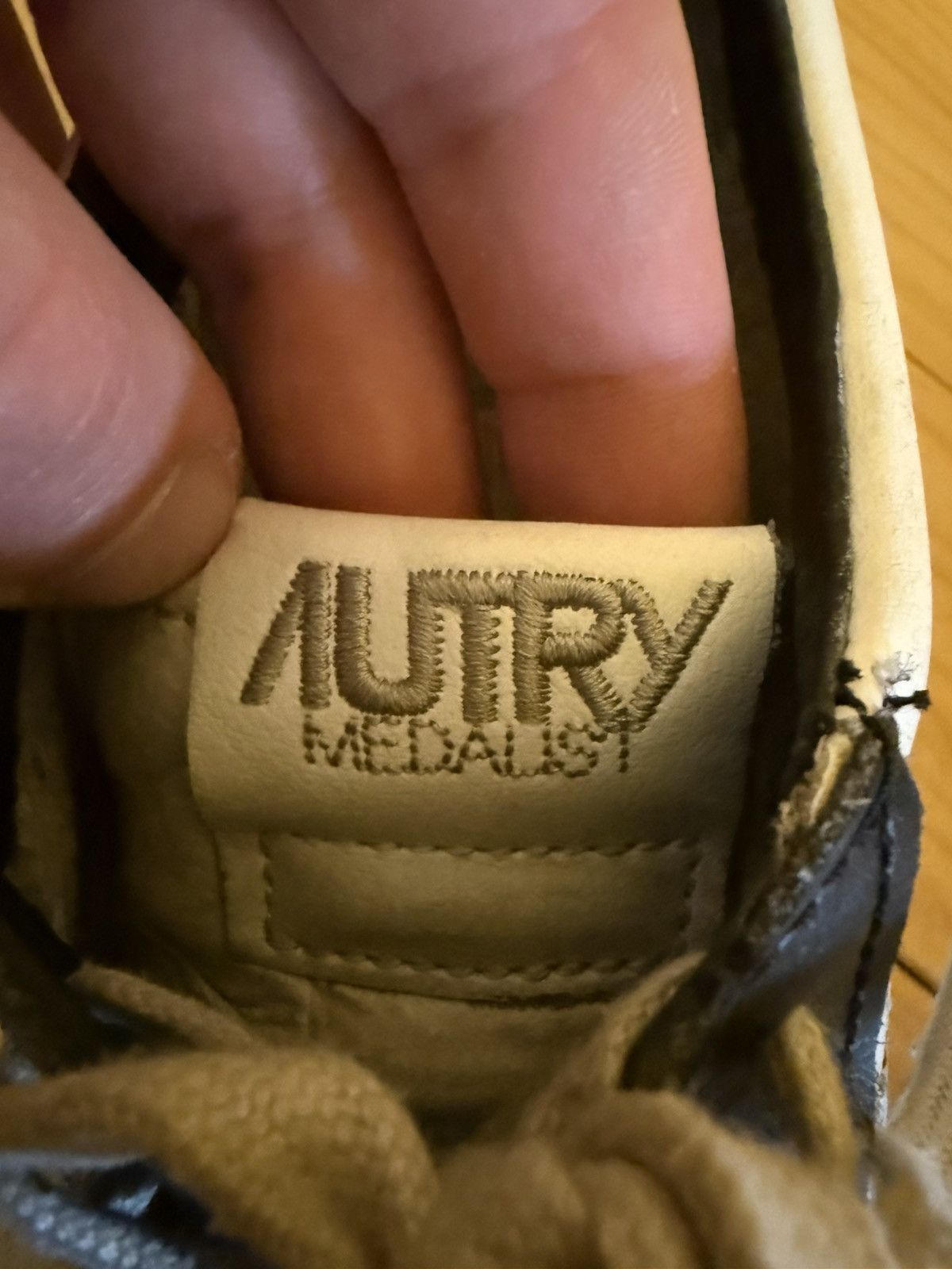 AUTRY Autry Medalist Men’s EU 44 Size US 11 / EU 44 - 2 Thumbnail