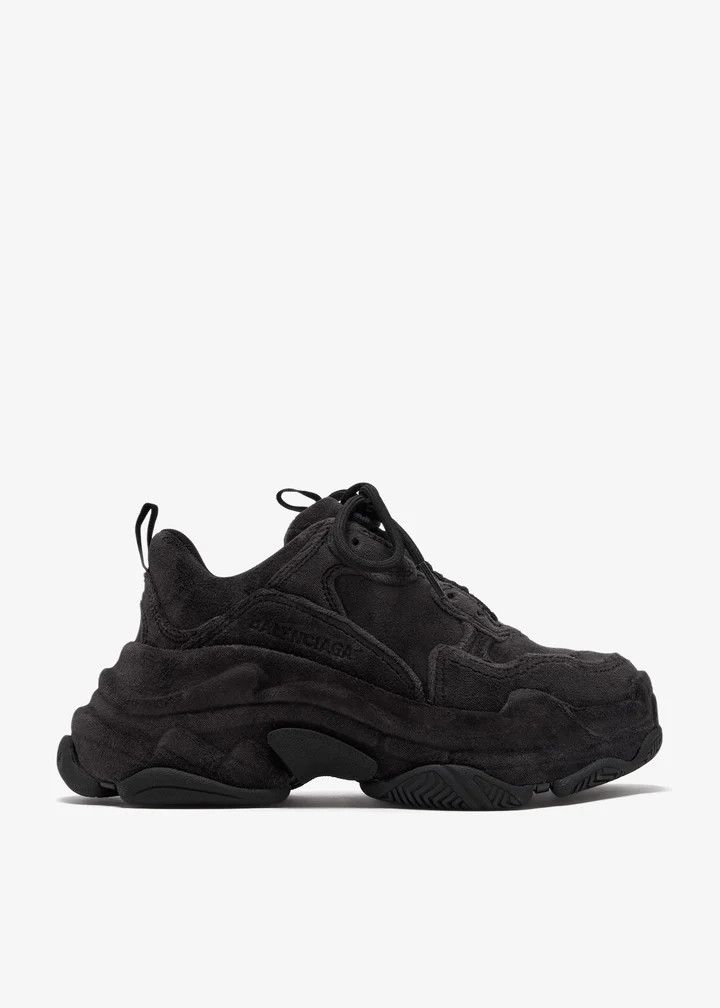 Balenciaga o1la1rc1a1025 Triple S Sneakers Velvet in Black Size US 8 / IT 38 - 1 Thumbnail