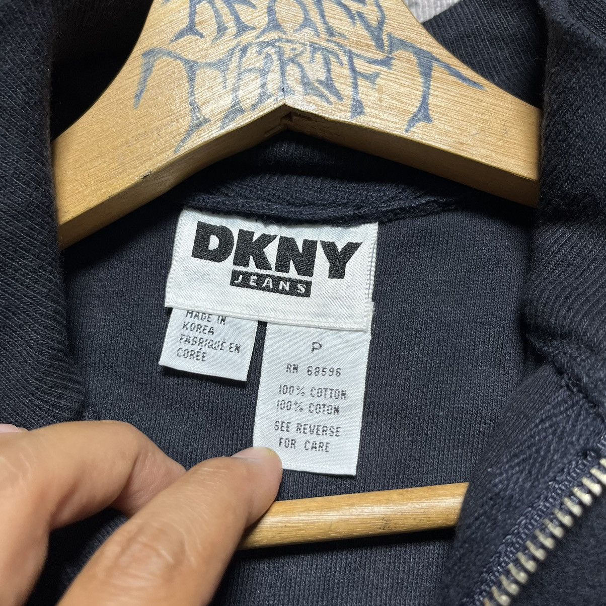 DKNY × Vintage RARE Vintage DKNY USA Spell Out Half Zipper Sweetshirts 90s Size US M / EU 48-50 / 2 - 5 Thumbnail