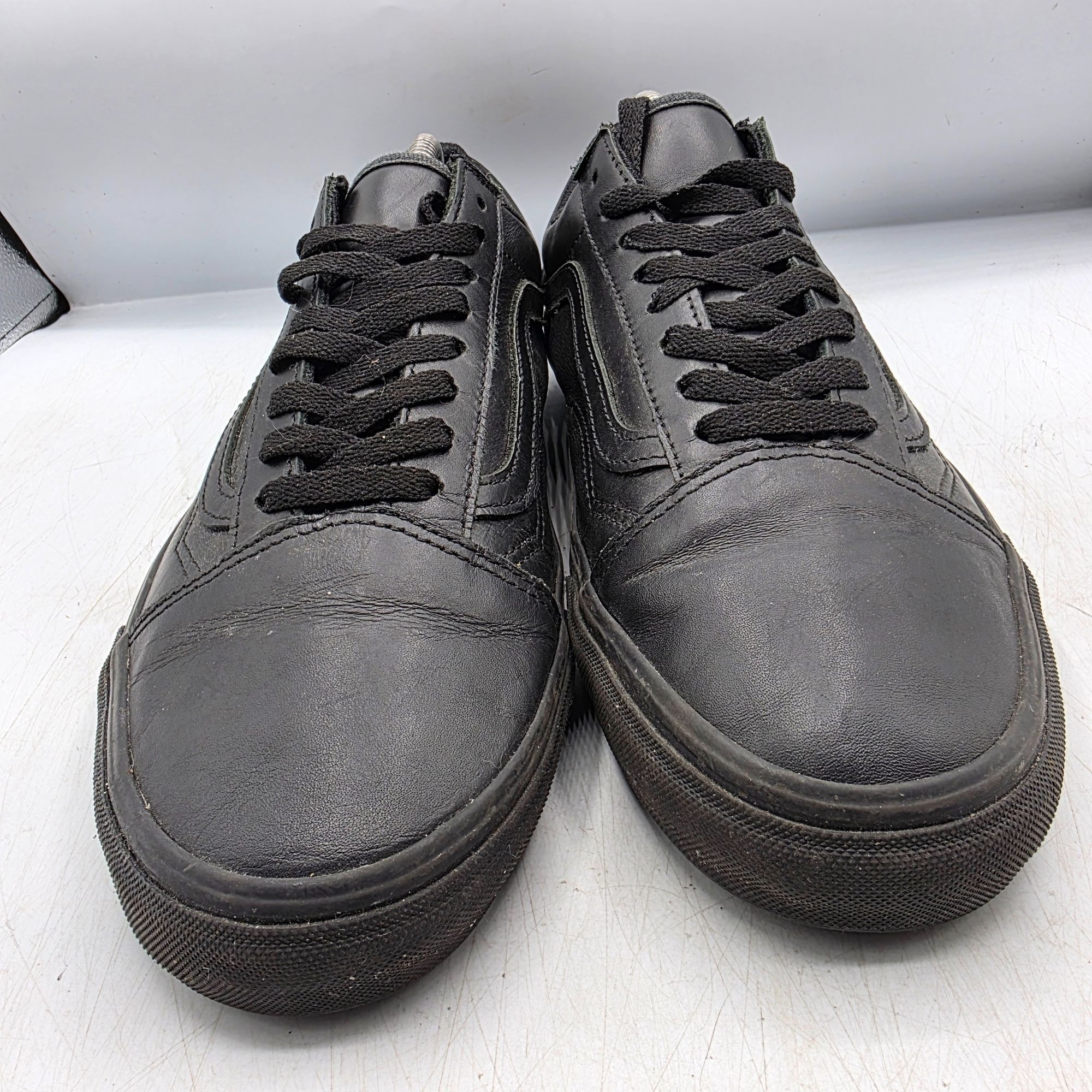 Vans Vans Old Skool Classic Tumble Mens 10 Triple Black Mono Shoe Size US 10 / EU 43 - 13 Thumbnail
