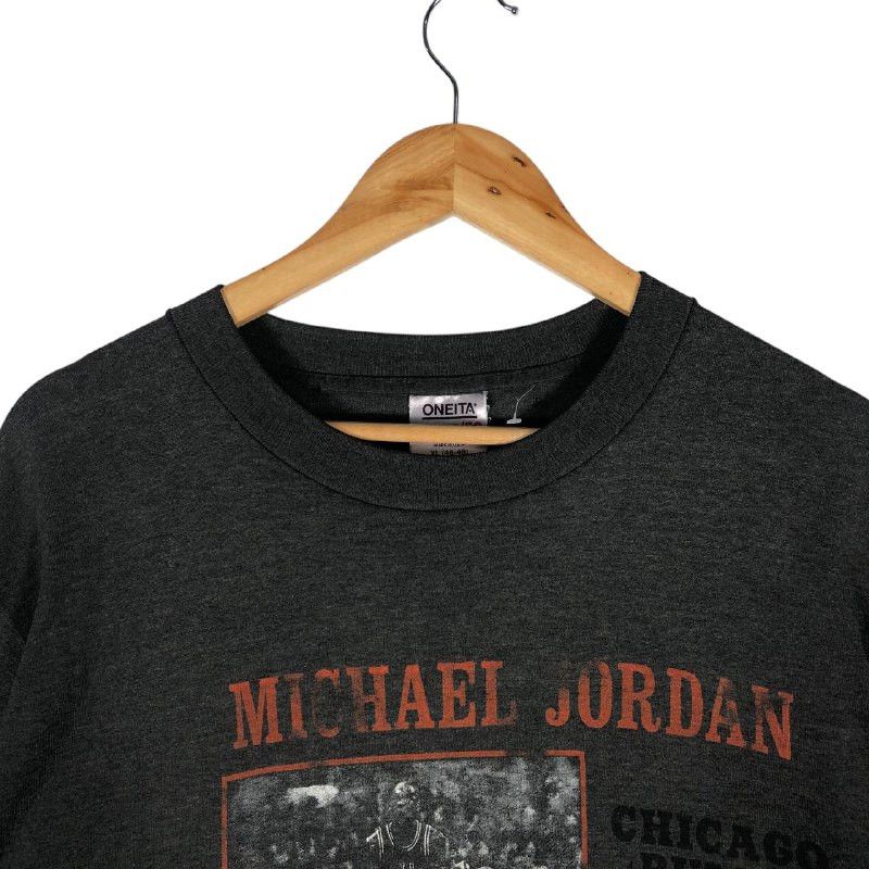 Other Vintage Michael Jordan Chicago Bulls NBA T-shirt Size US XL / EU 56 / 4 - 2 Thumbnail