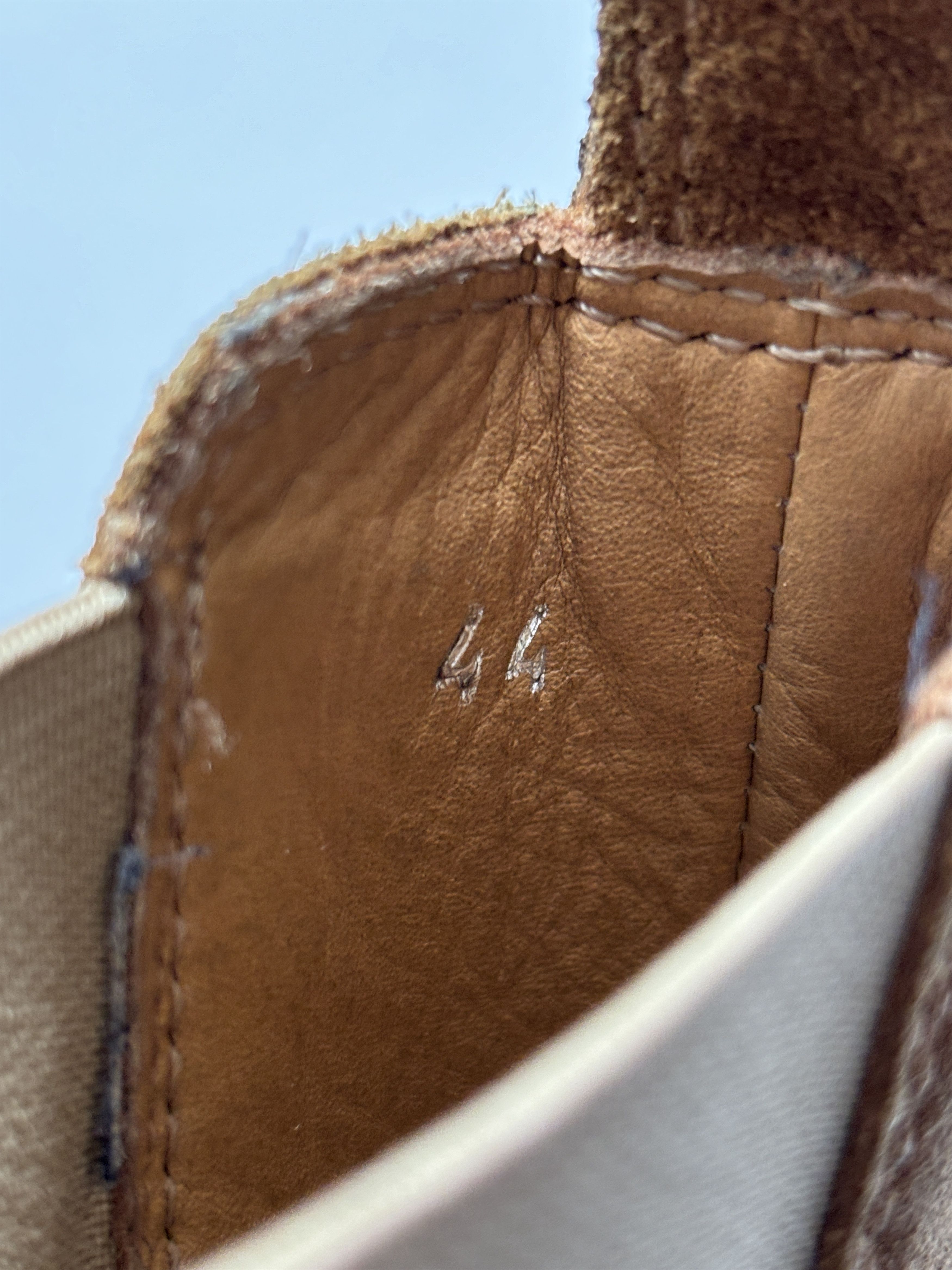 Amiri ⚡️QUICK SALE⚡️Amiri Tan Crepe Suede Pointed Chelsea Boots Size US 11 / EU 44 - 10 Thumbnail