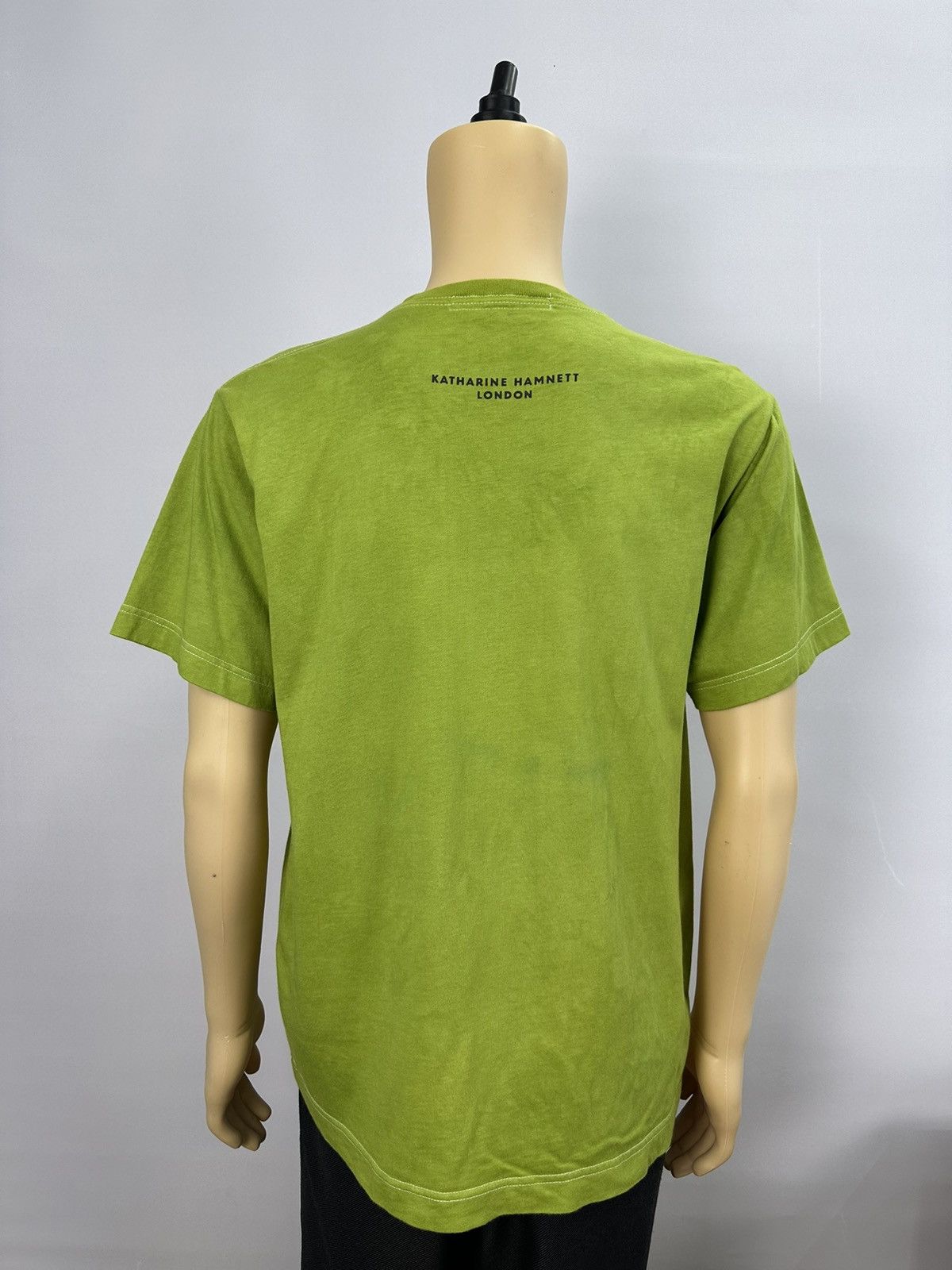 Designer × Katharine Hamnett London × Vintage Vintage Katharine Hamnet London Bleach Faded Tshirt A594 Size US L / EU 52-54 / 3 - 4 Thumbnail