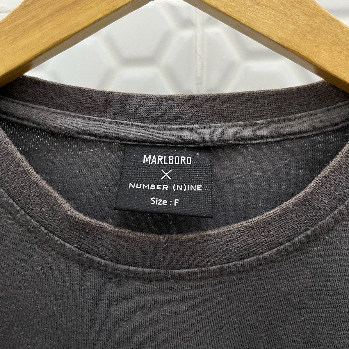Number (N)ine Number Nine x Marlboro Outside The Box Tee Size US M / EU 48-50 / 2 - 4 Thumbnail