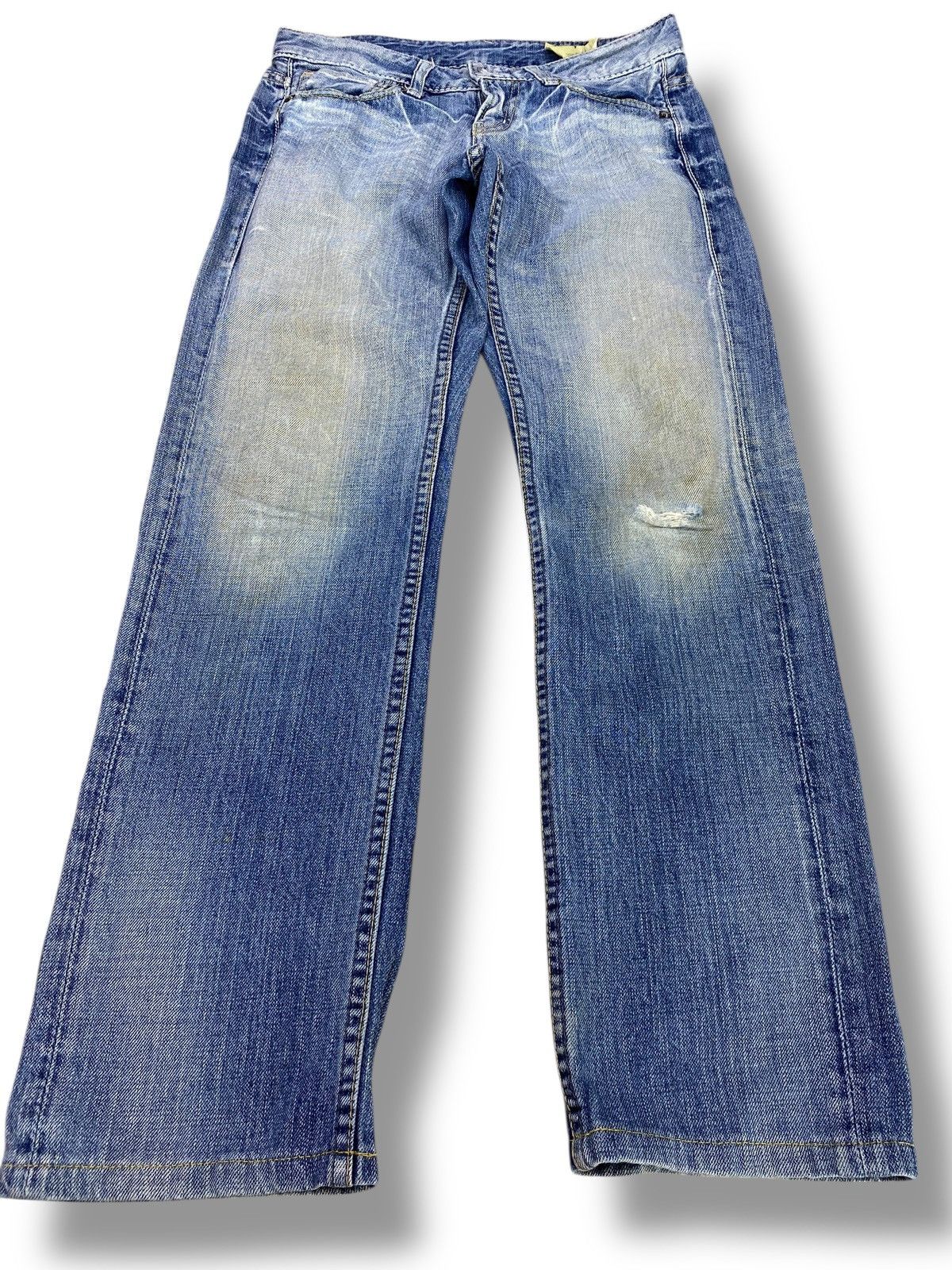Japanese Brand Japanese Brand Faded Blue Wash Style Loose Jeans Size US 30 / EU 46 - 1 Thumbnail