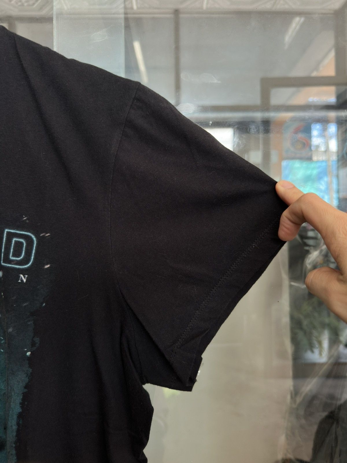 Band Tees Disturbed 2018 T Shirt Size US XXL / EU 58 / 5 - 3 Thumbnail