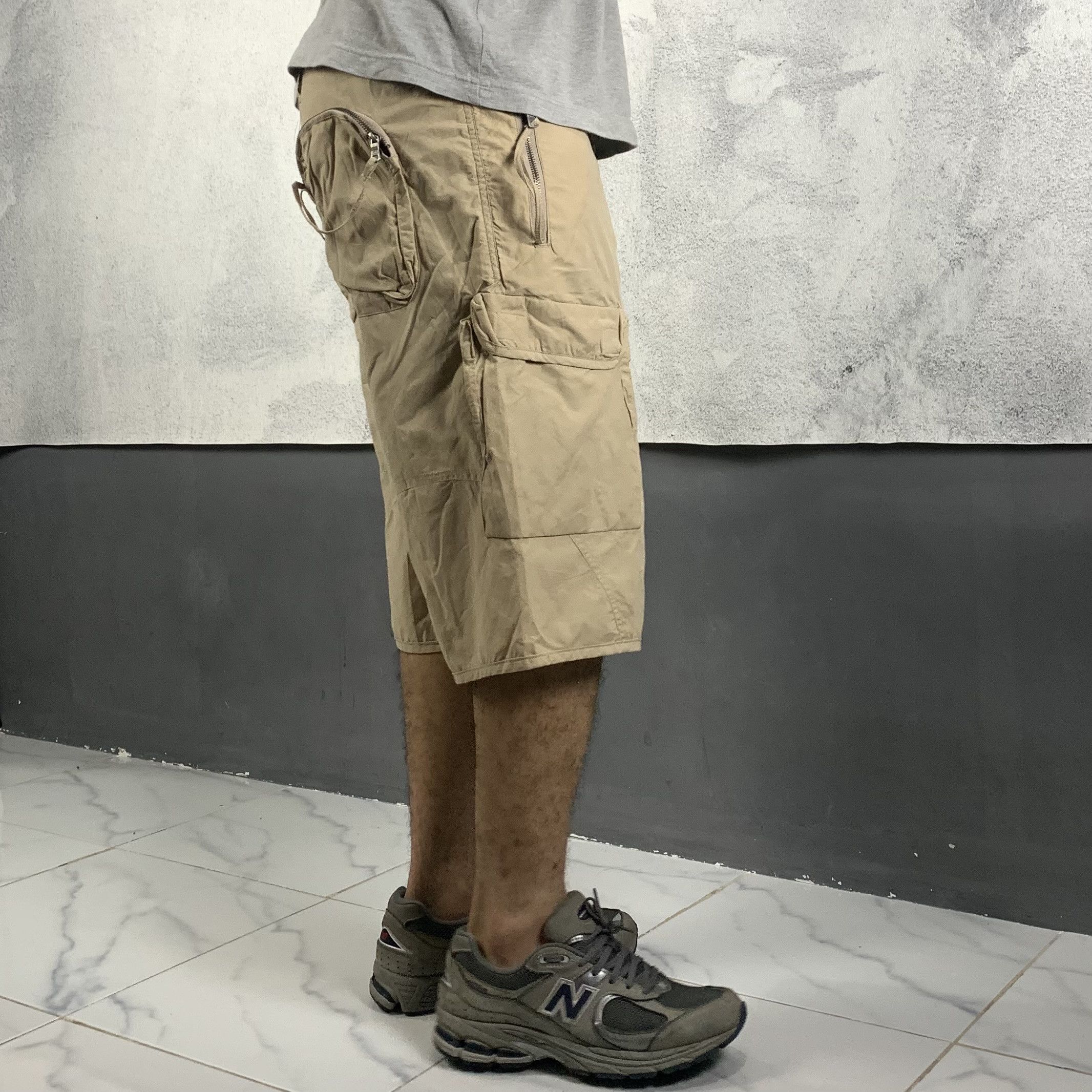 Armani Exchange Armani Exchange Shorts Cargo Pants Size US 36 / EU 52 - 2 Thumbnail