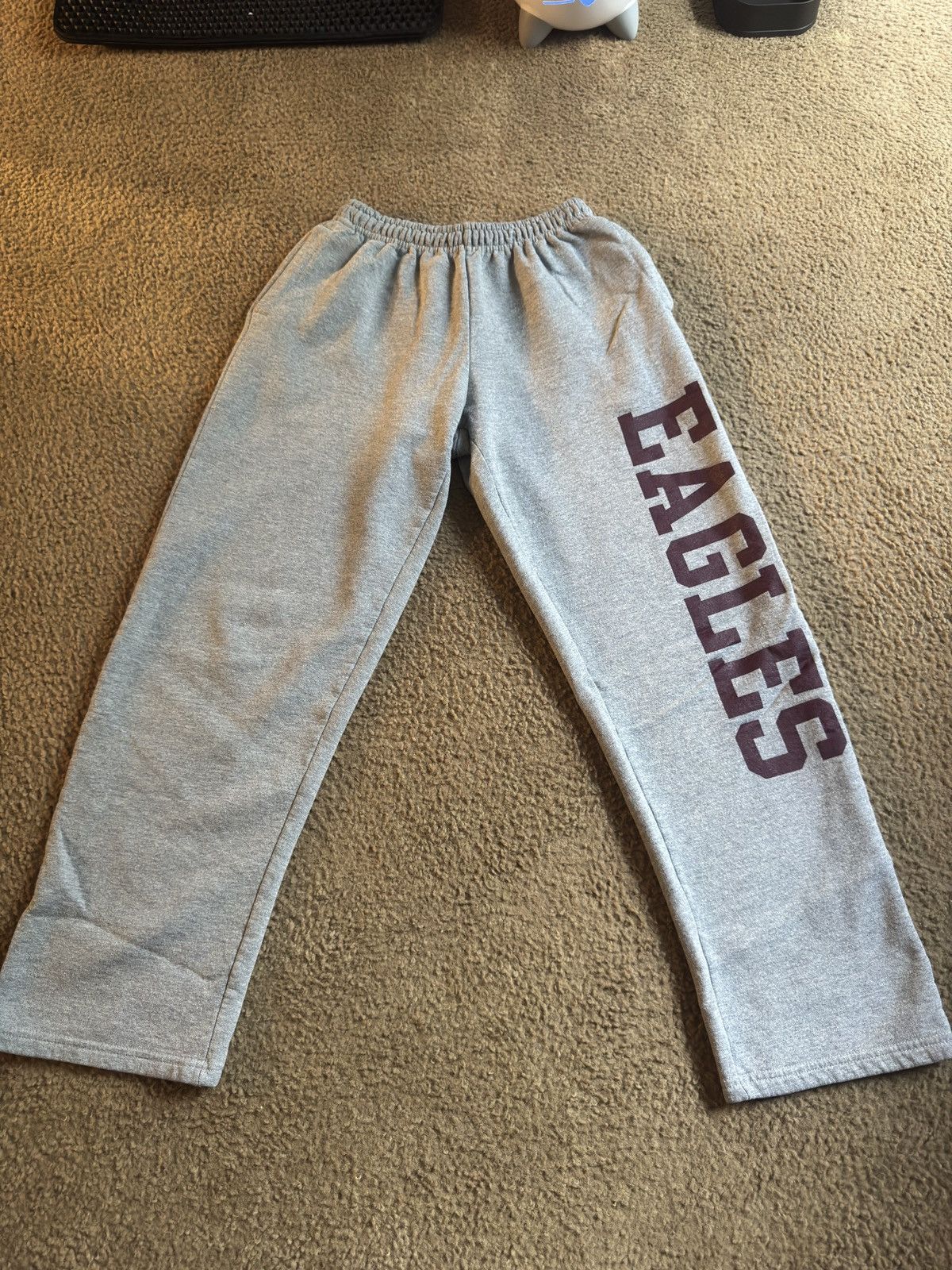 Gildan Grey eagles sweat pants Size US 30 / EU 46 - 1 Thumbnail