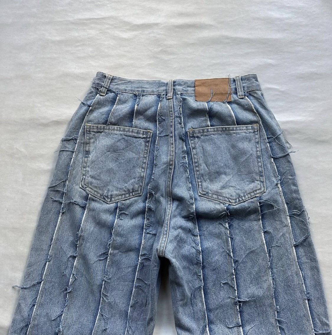 Designer × Matin Kim Matin Kim Cutting Loose Denim Pants Light Blue Size 30" / US 8 / IT 44 - 4 Thumbnail