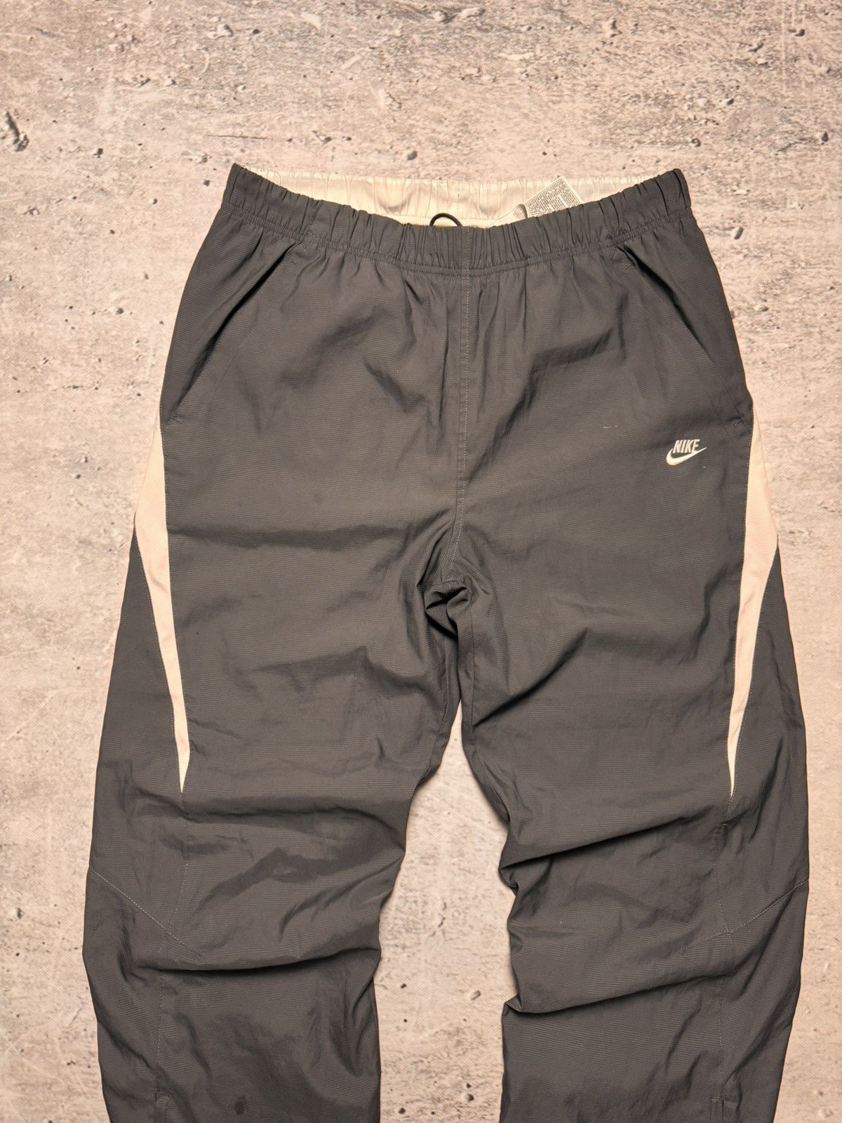 Nike × Vintage NIKE VINTAGE BASIC LOGO OVERSIZE BAGGY PANTS Size US 34 / EU 50 - 2 Thumbnail