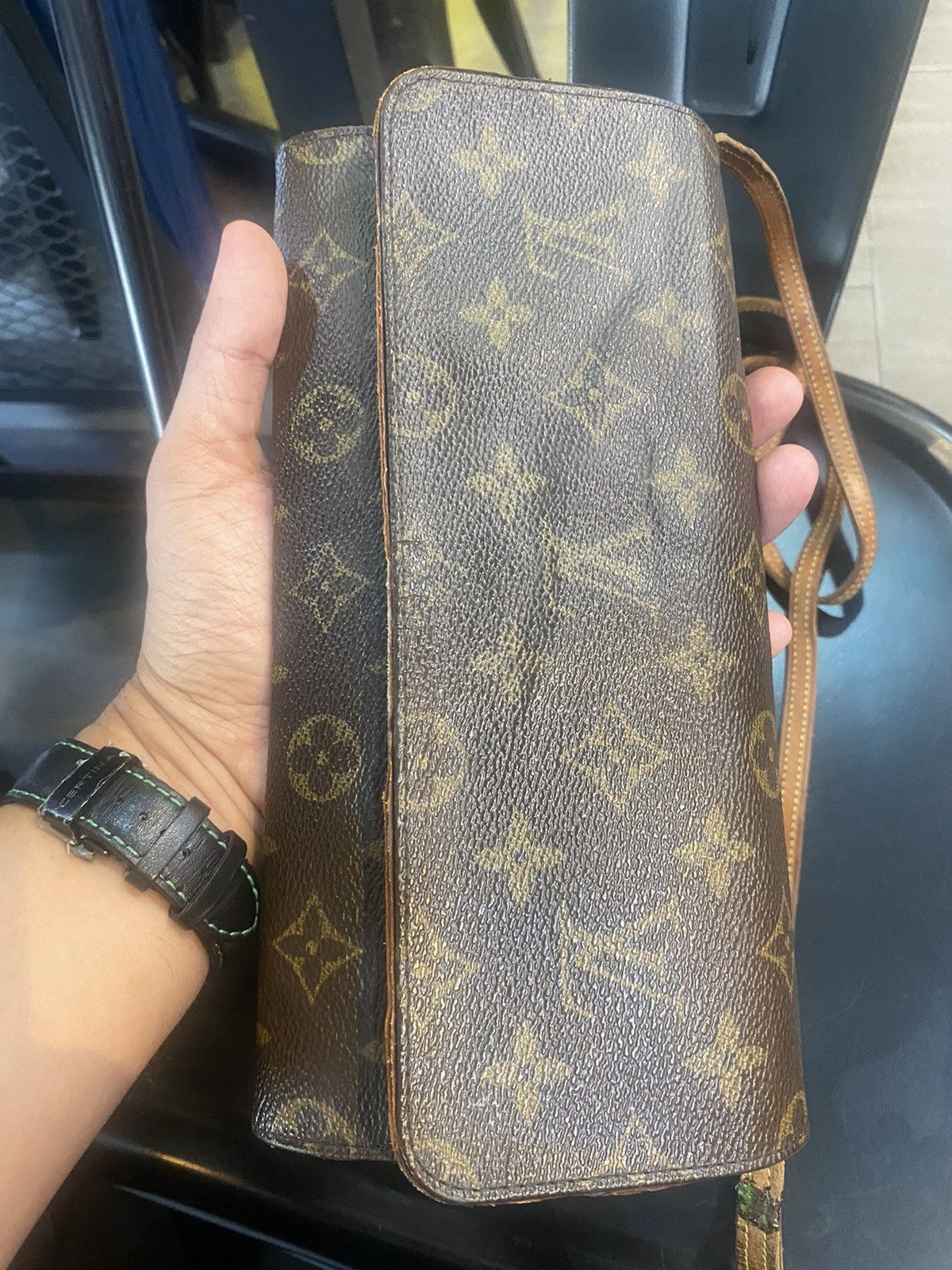 Louis Vuitton Authentic Vintage Louis Vuitton Monogram Pochette PM Size ONE SIZE - 25 Thumbnail