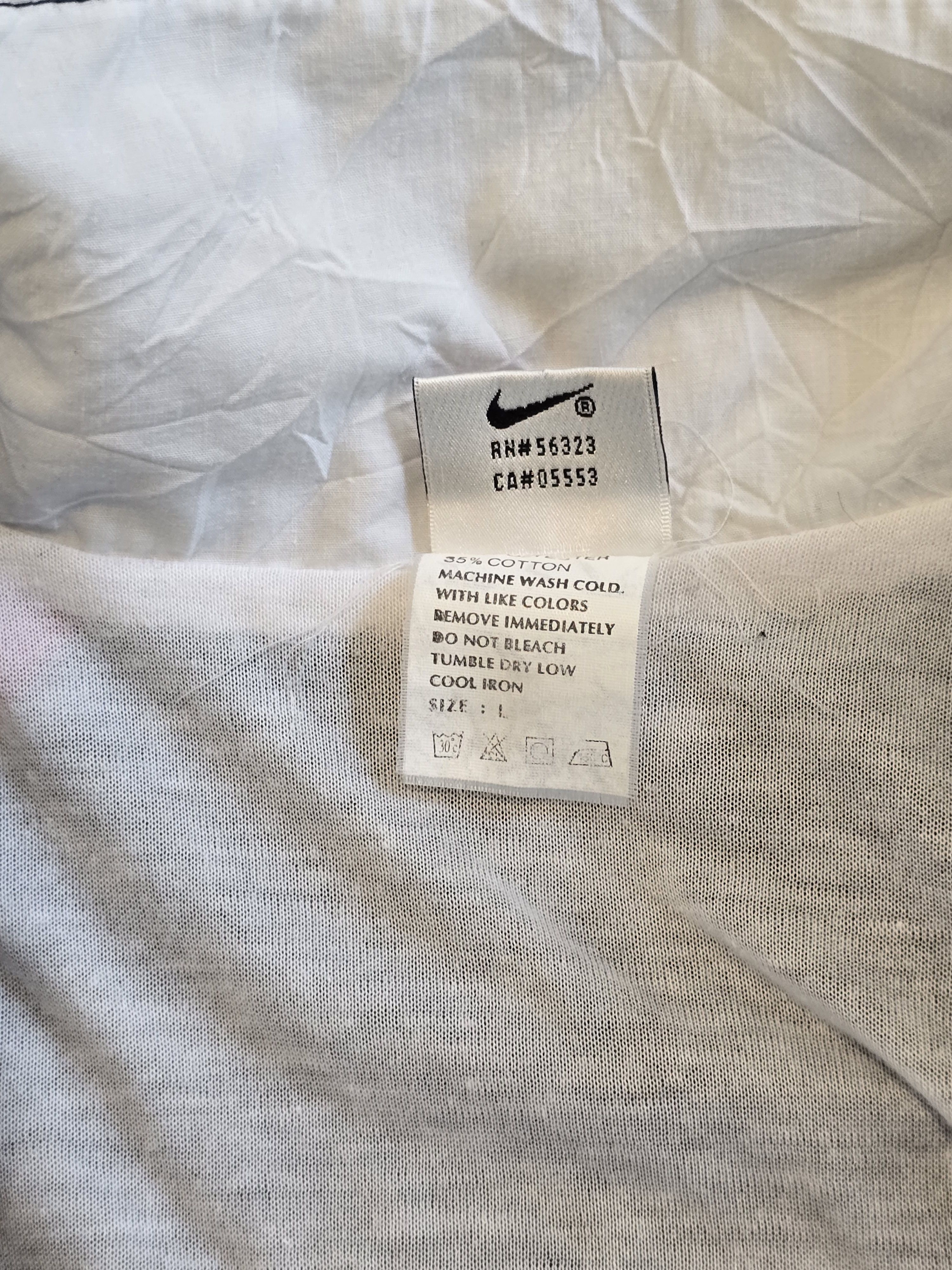 Nike Vintage Nike 90s Nylon Windbreaker Jacket - Size L(Boxy Fit) Size US L / EU 52-54 / 3 - 11 Thumbnail