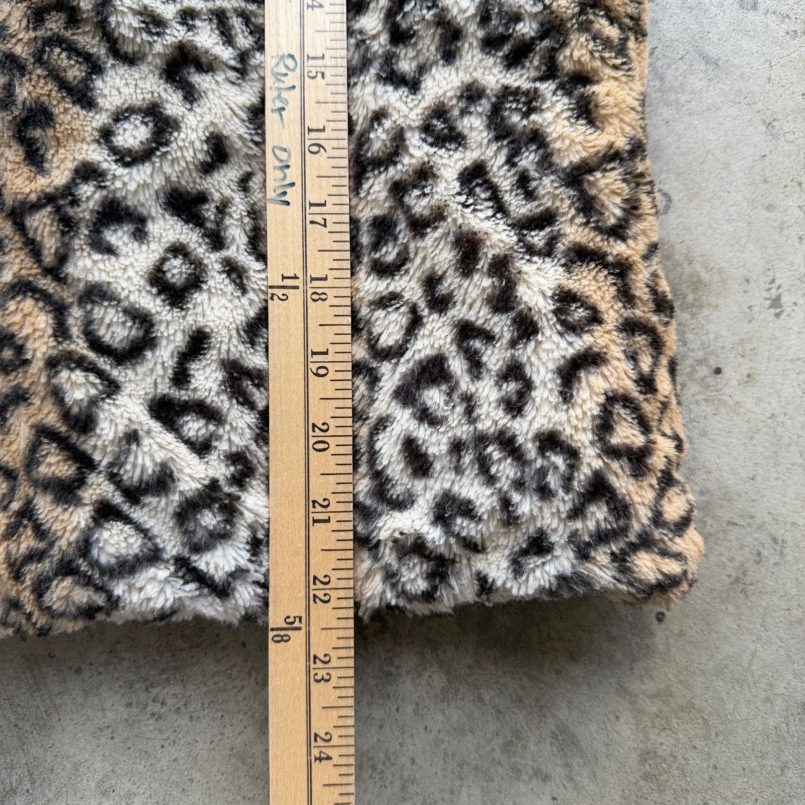 Other Vintage Y2K Leopard Faux Fur Reversible Puffer Vest M Size M / US 6-8 / IT 42-44 - 7 Thumbnail