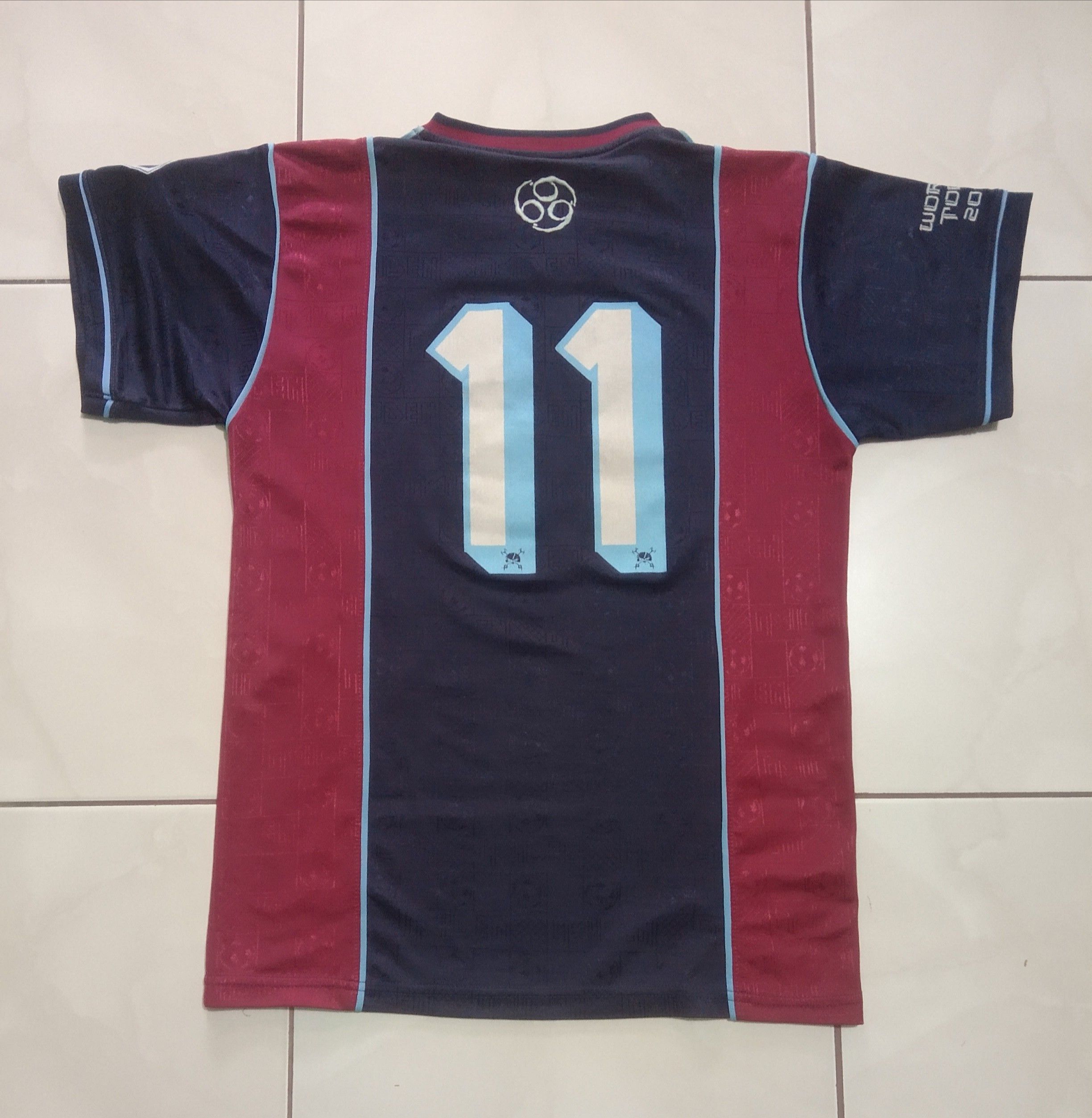 Band Tees IRON MAIDEN the final frontier ( football Jersey ) Size US M / EU 48-50 / 2 - 2 Thumbnail