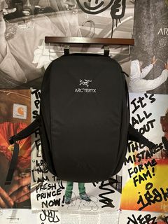 Arc'Teryx Arcteryx quiver sling bag backpack